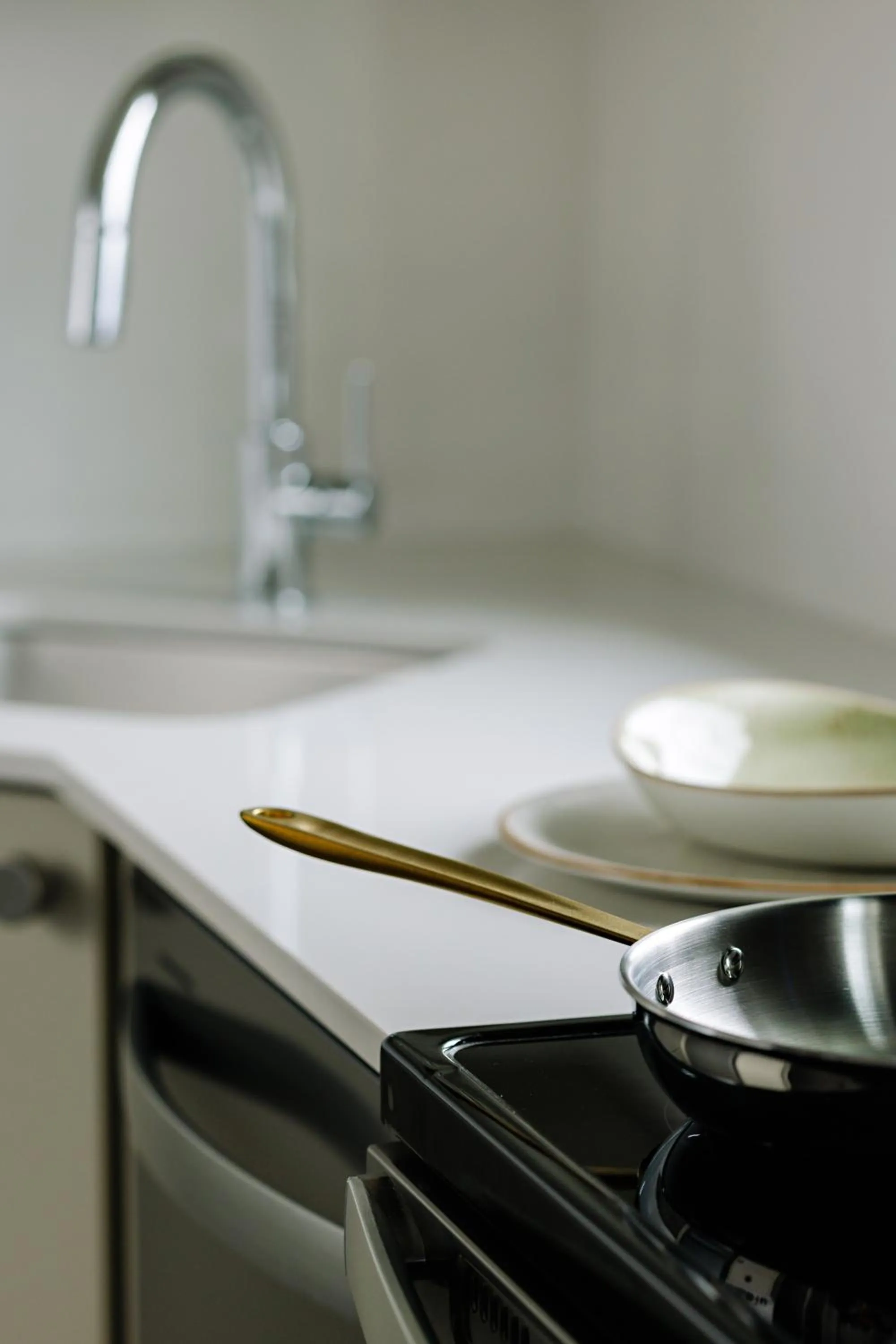 Kitchen or kitchenette in Balcomo, a Ramada by Wyndham