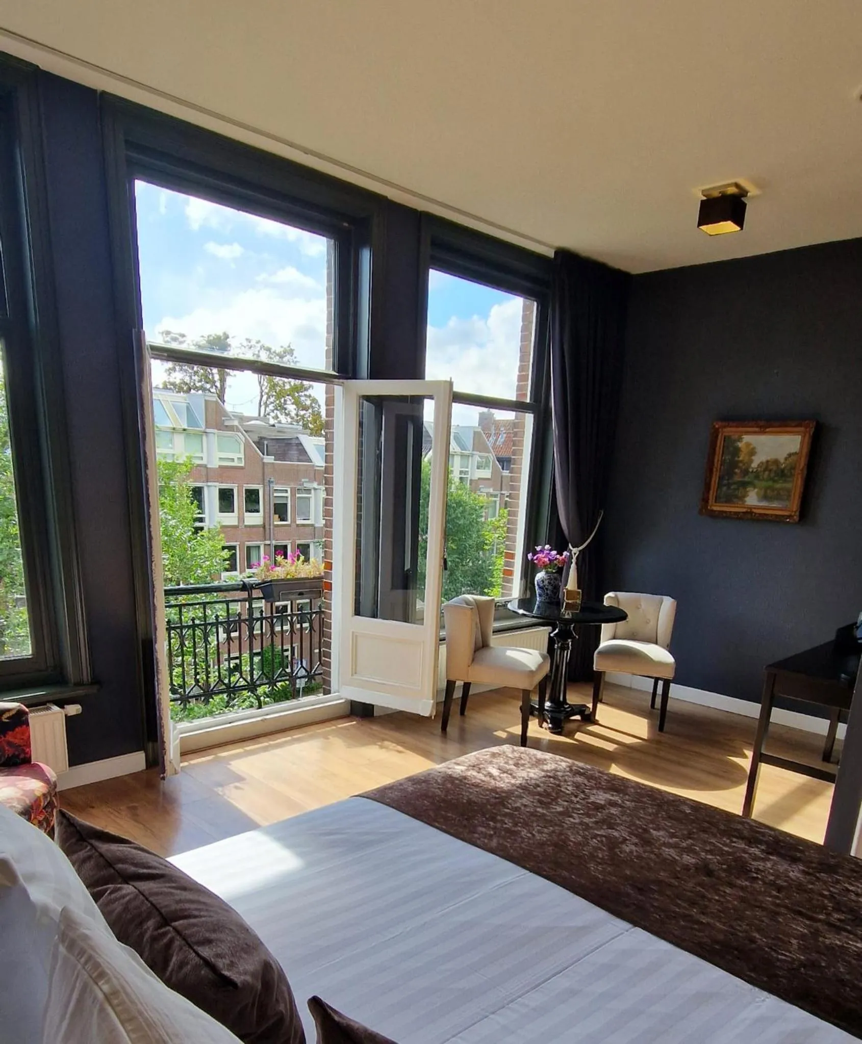 Bed in Canal House The Tannery Amsterdam