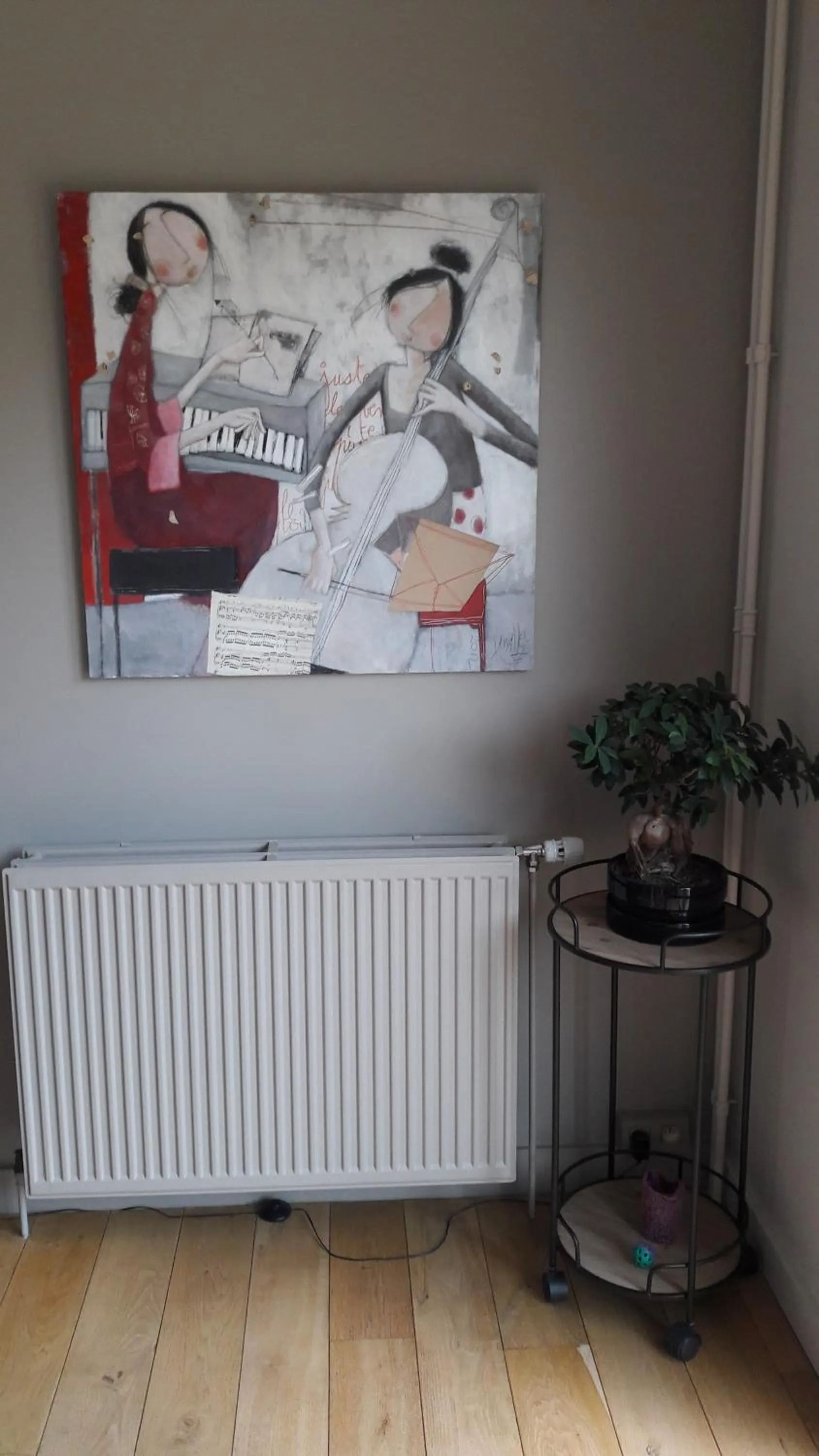 Dining area in Office des bons enfants