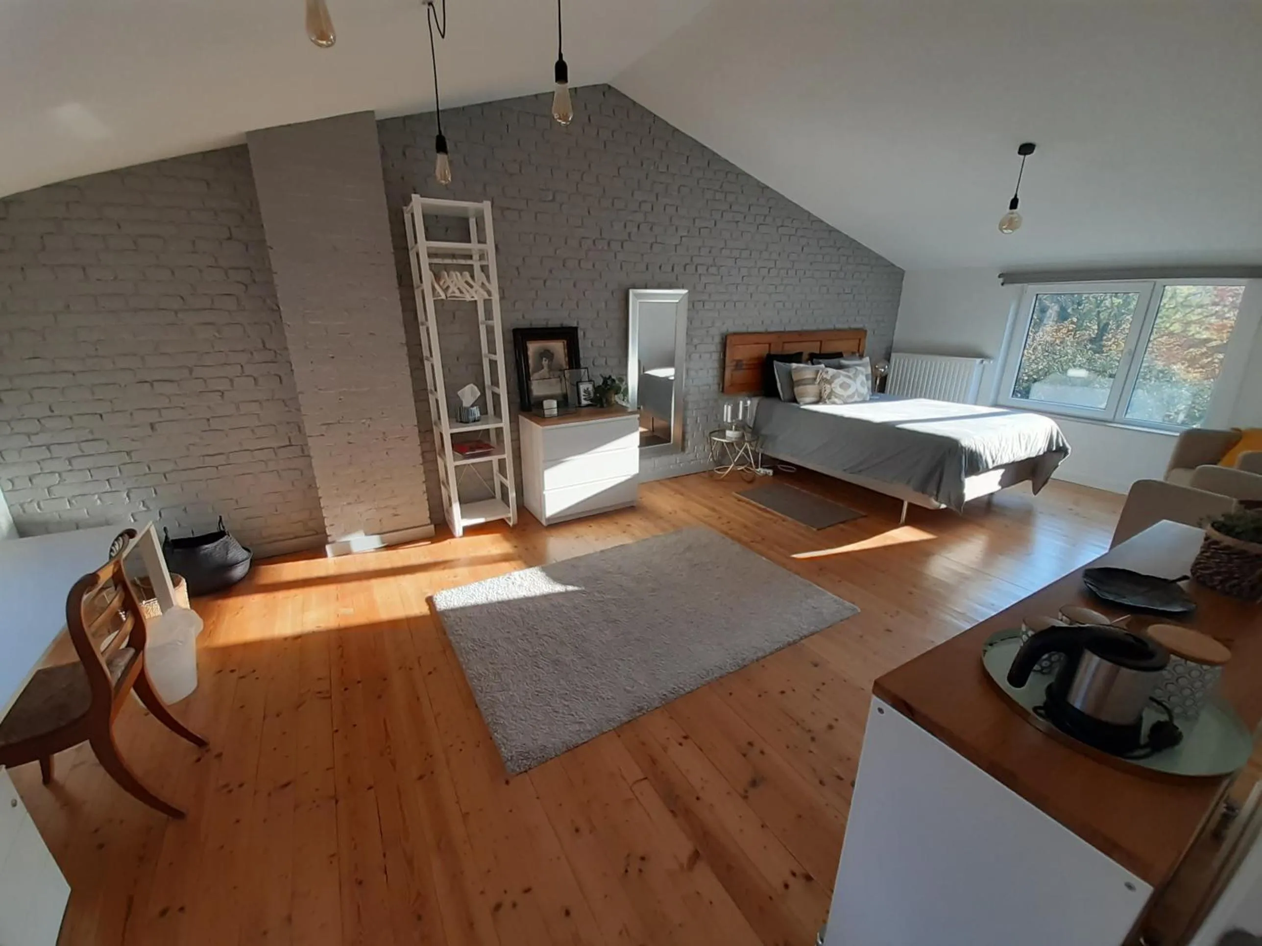 Bed in Office des bons enfants