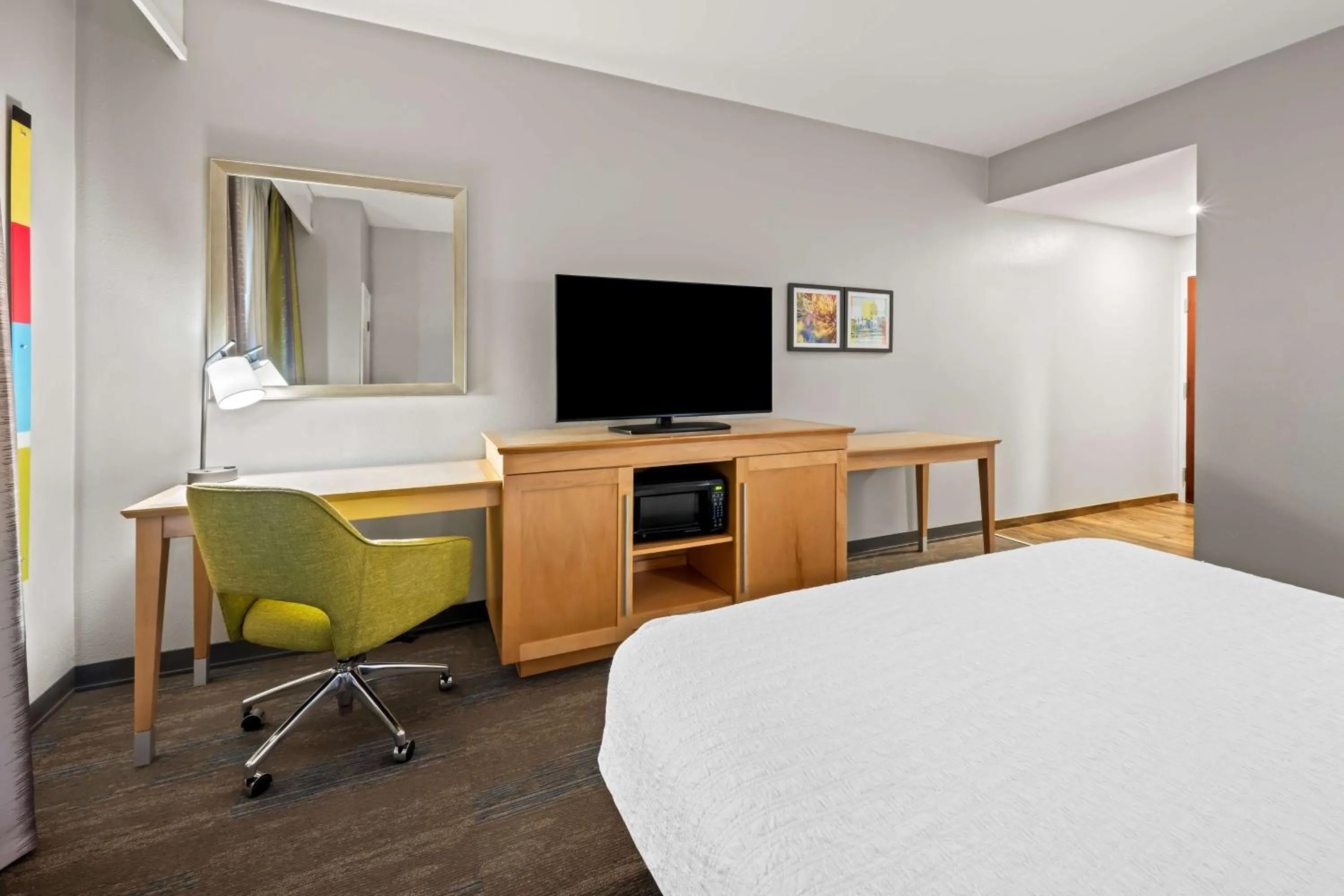 Bedroom, Bed in Hampton Inn & Suites Wilson I-95