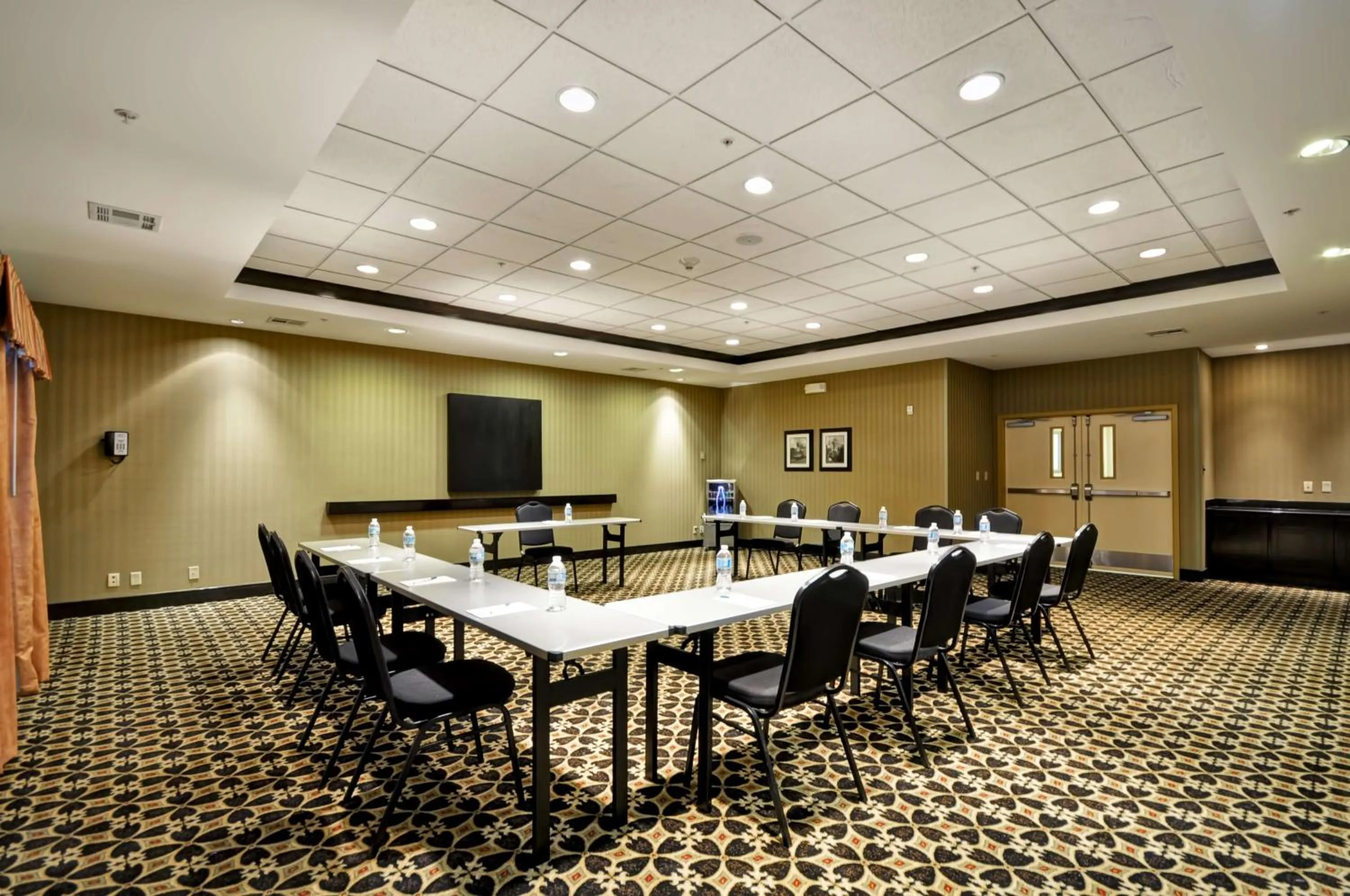 Meeting/conference room in Homewood Suites by Hilton Tulsa-South