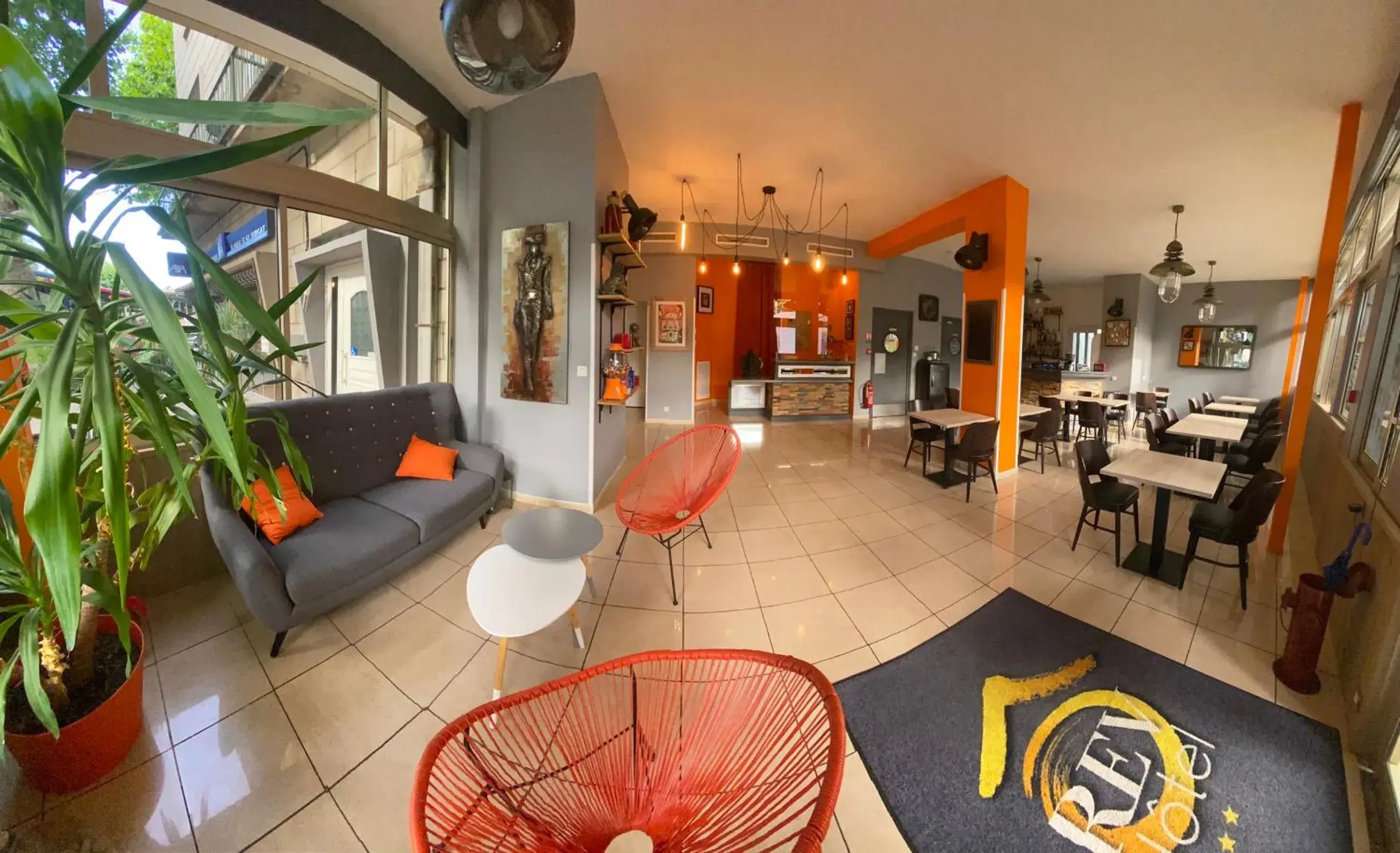 REV HÔTEL REV HÔTEL