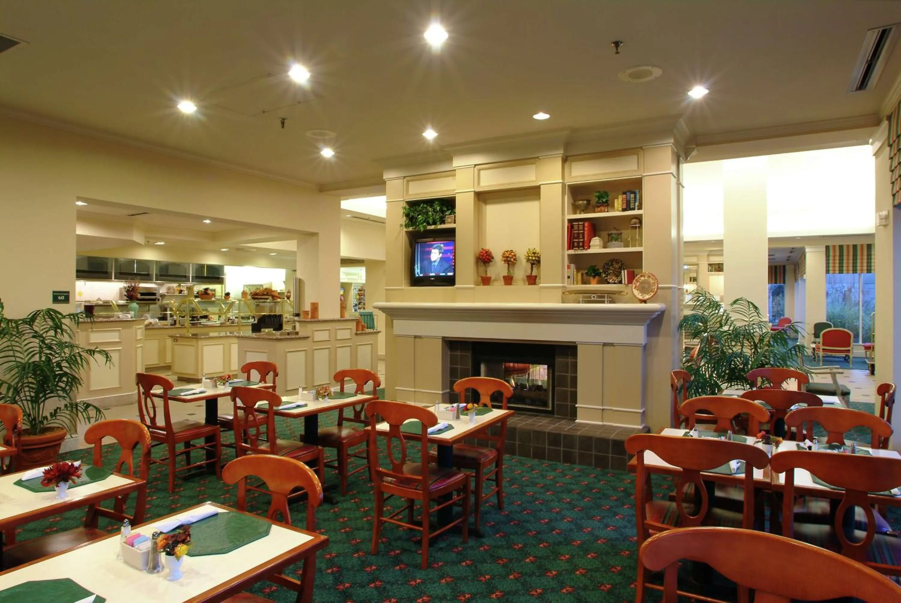 Restaurant/places to eat in Hilton Garden Inn Tulsa Airport
