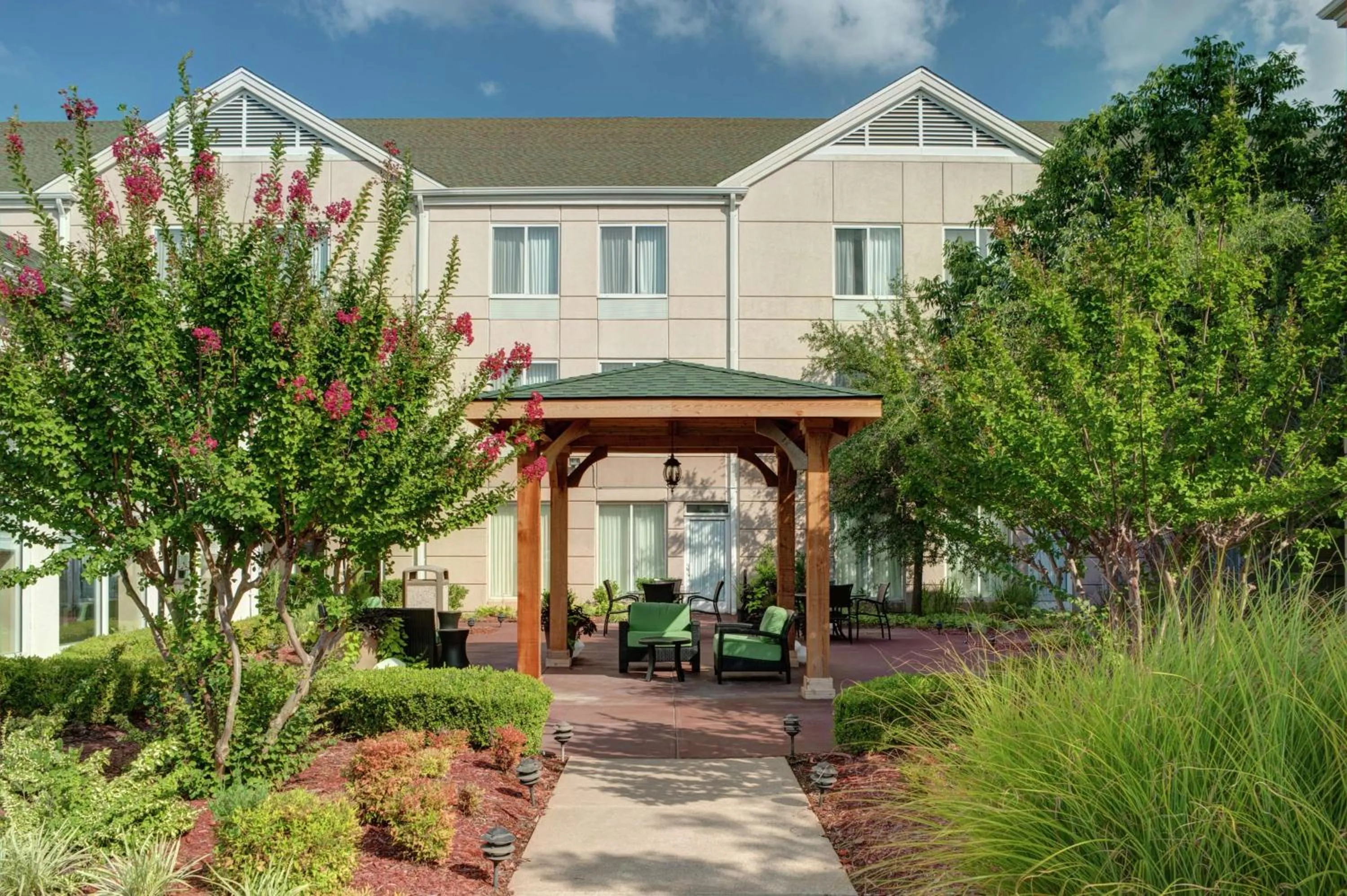 Property building in Hilton Garden Inn Tulsa Airport