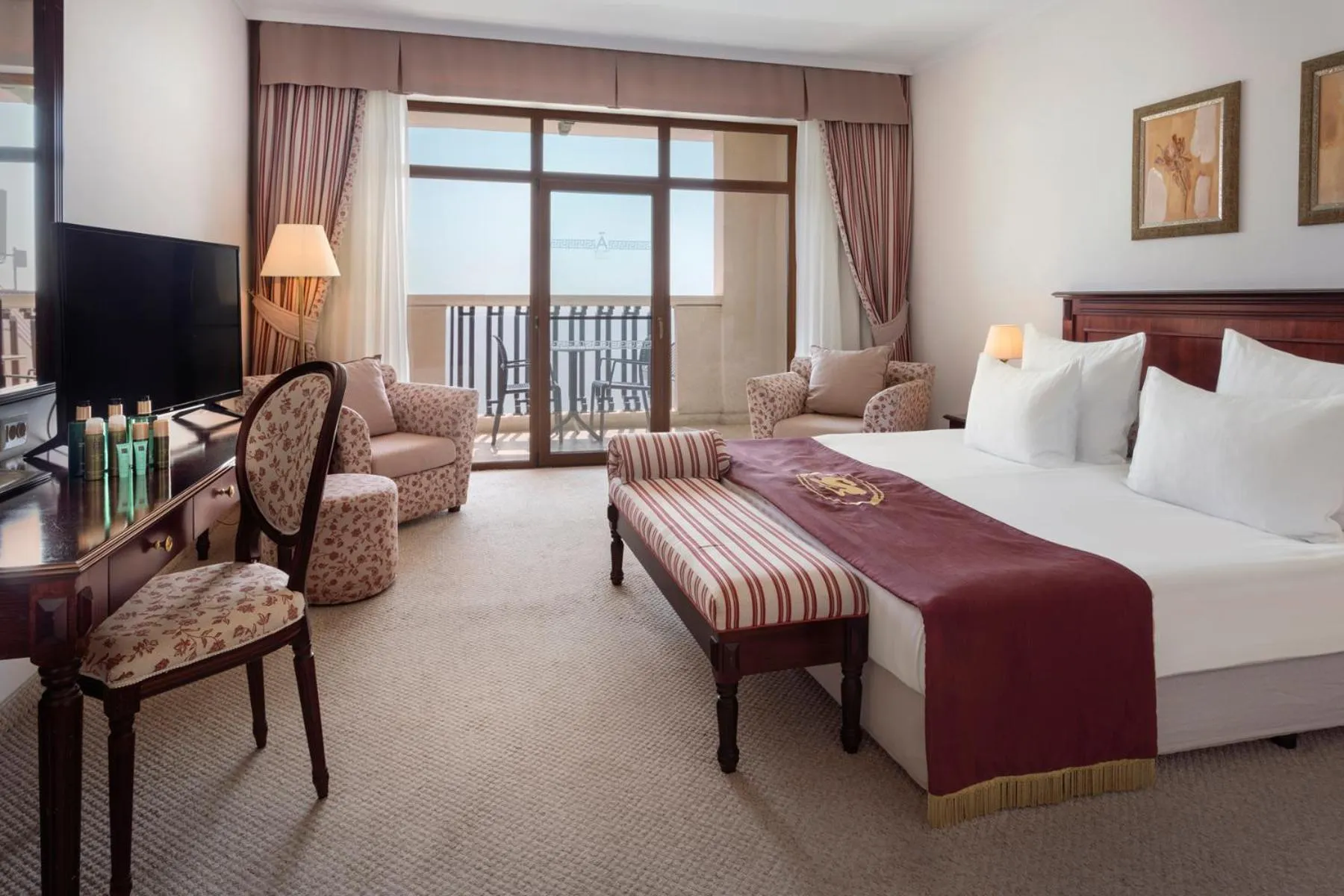 TV and multimedia, Bed in Melia Grand Hermitage All Inclusive