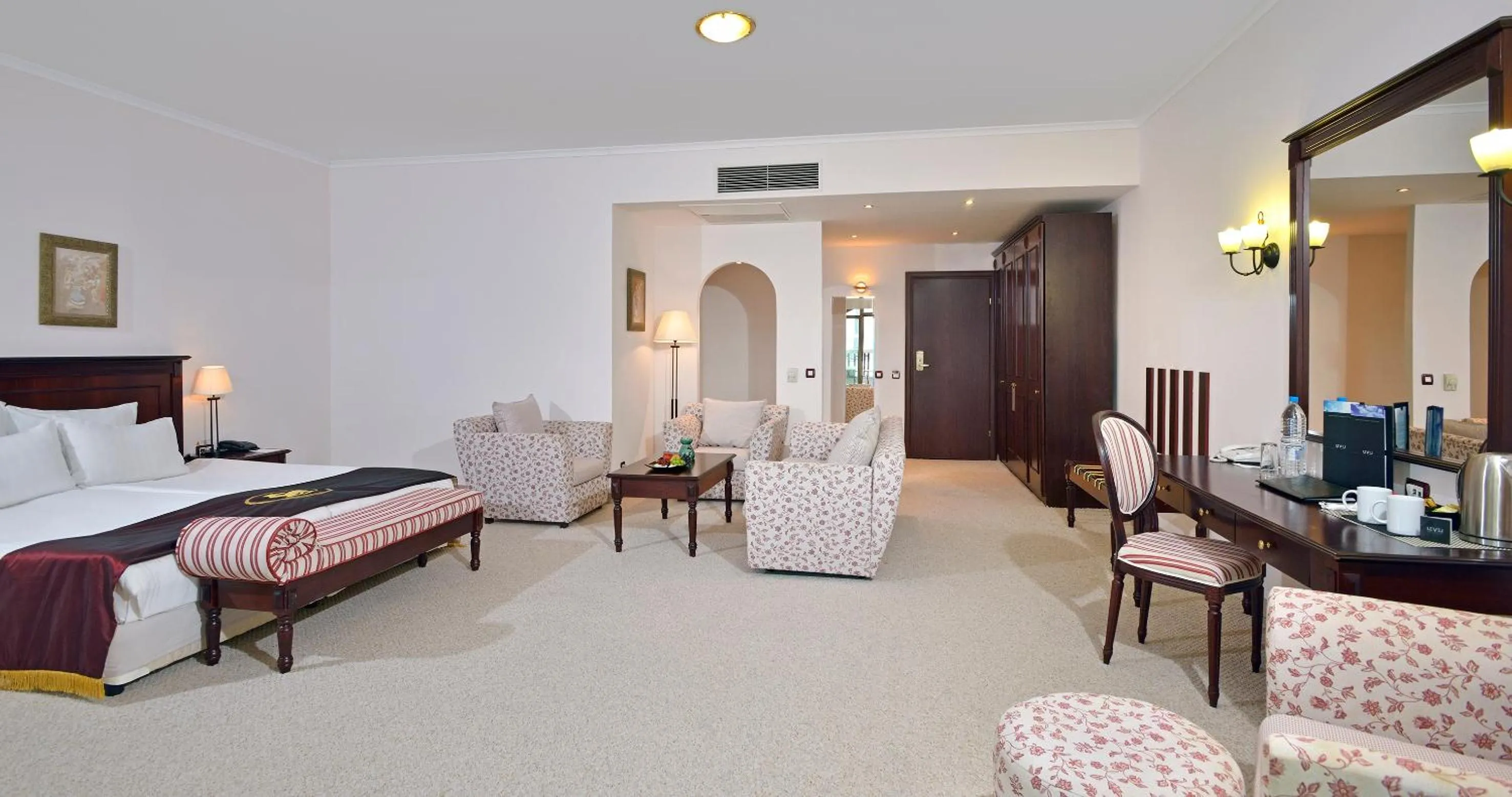 Bed in Melia Grand Hermitage All Inclusive