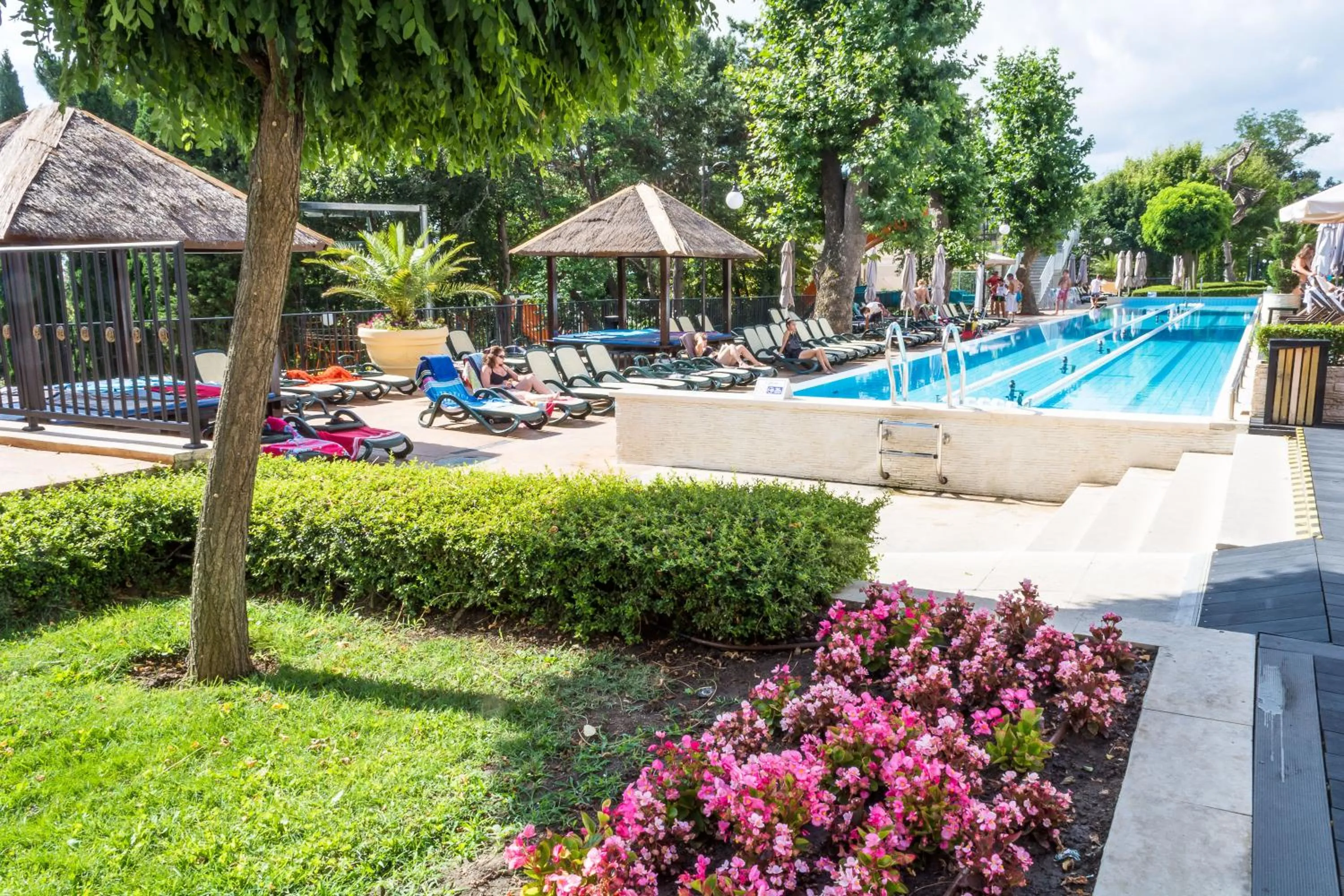 Swimming pool in Melia Grand Hermitage All Inclusive