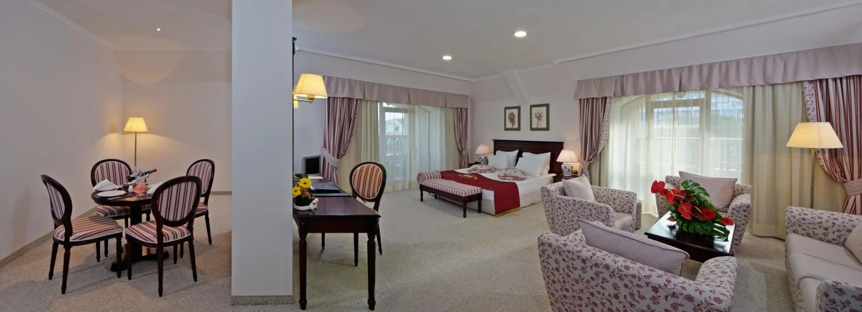 Photo of the whole room, Bed in Melia Grand Hermitage All Inclusive