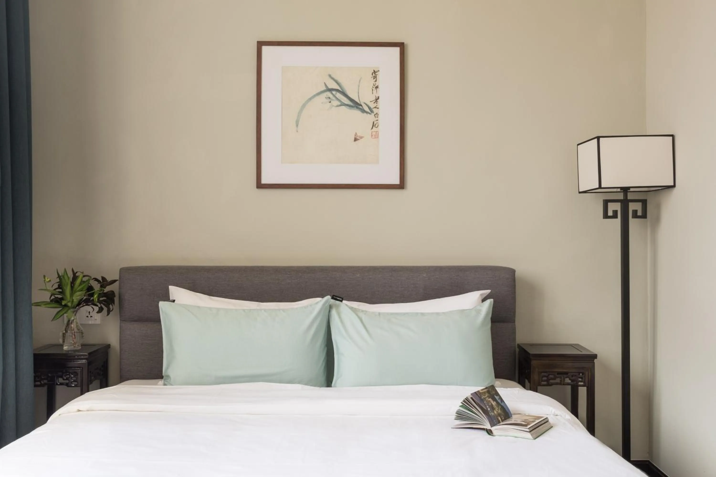 Bed in Carnarvon House