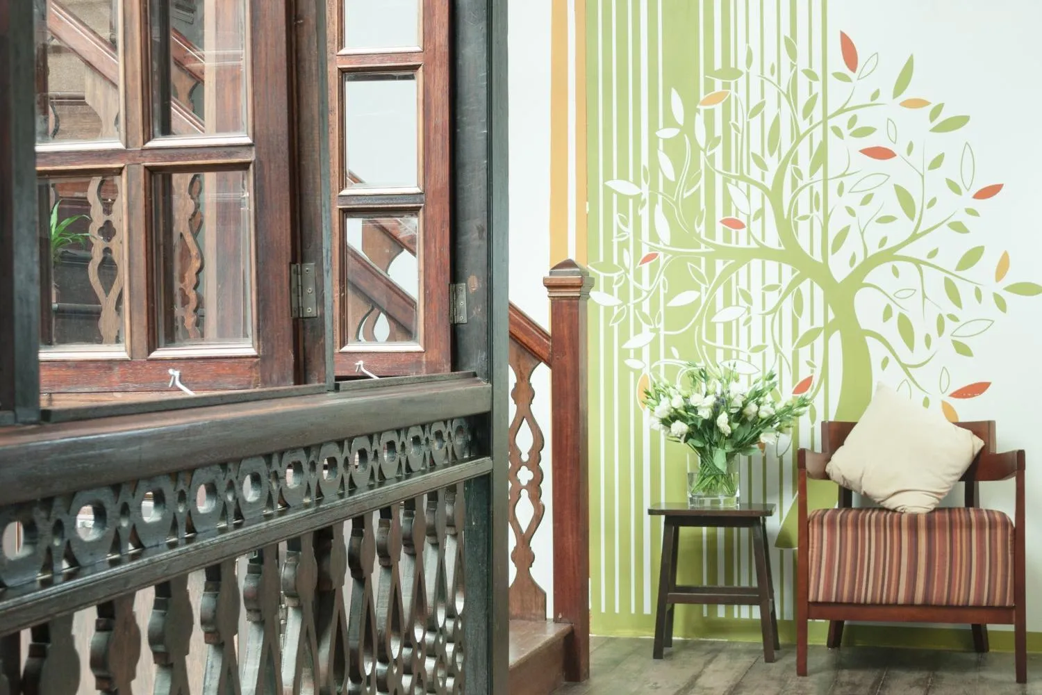 Area and facilities in Carnarvon House