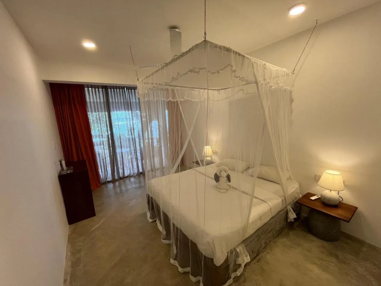 Bed in Sun N Sea Hotel