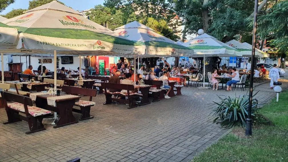 Restaurant/places to eat in Sea Horse