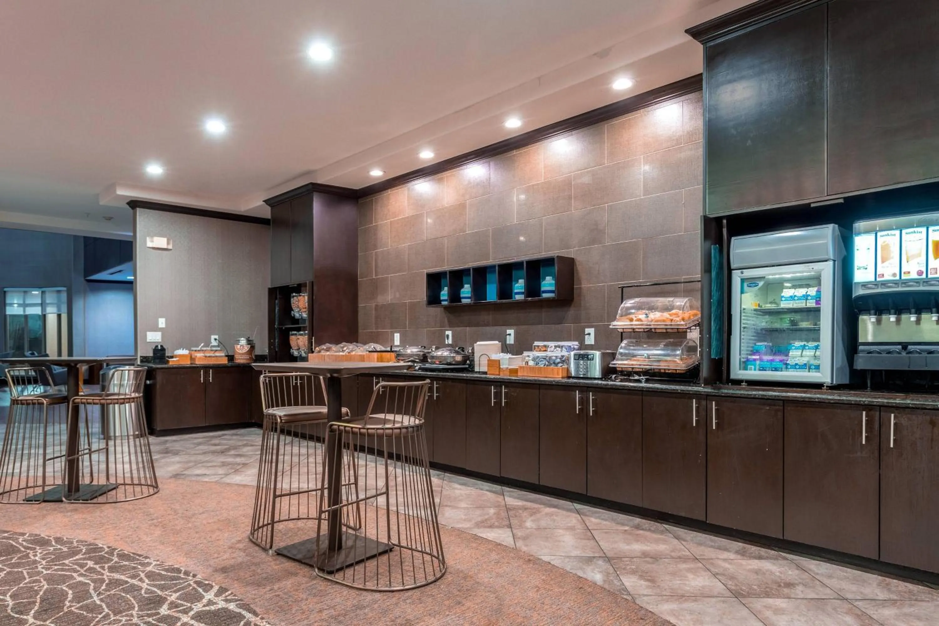 Breakfast in SpringHill Suites by Marriott Waco Woodway