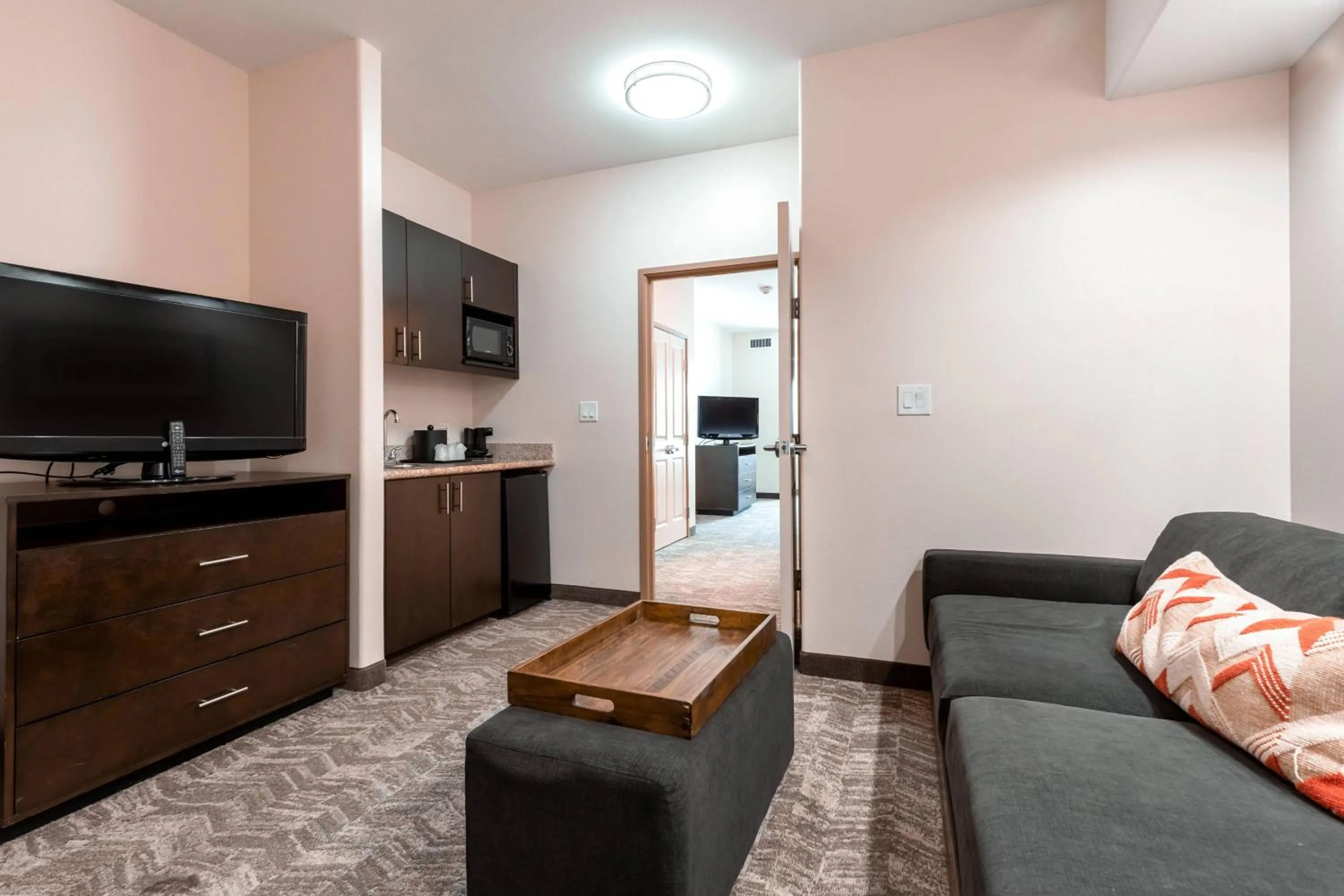 Kitchen or kitchenette in SpringHill Suites by Marriott Waco Woodway