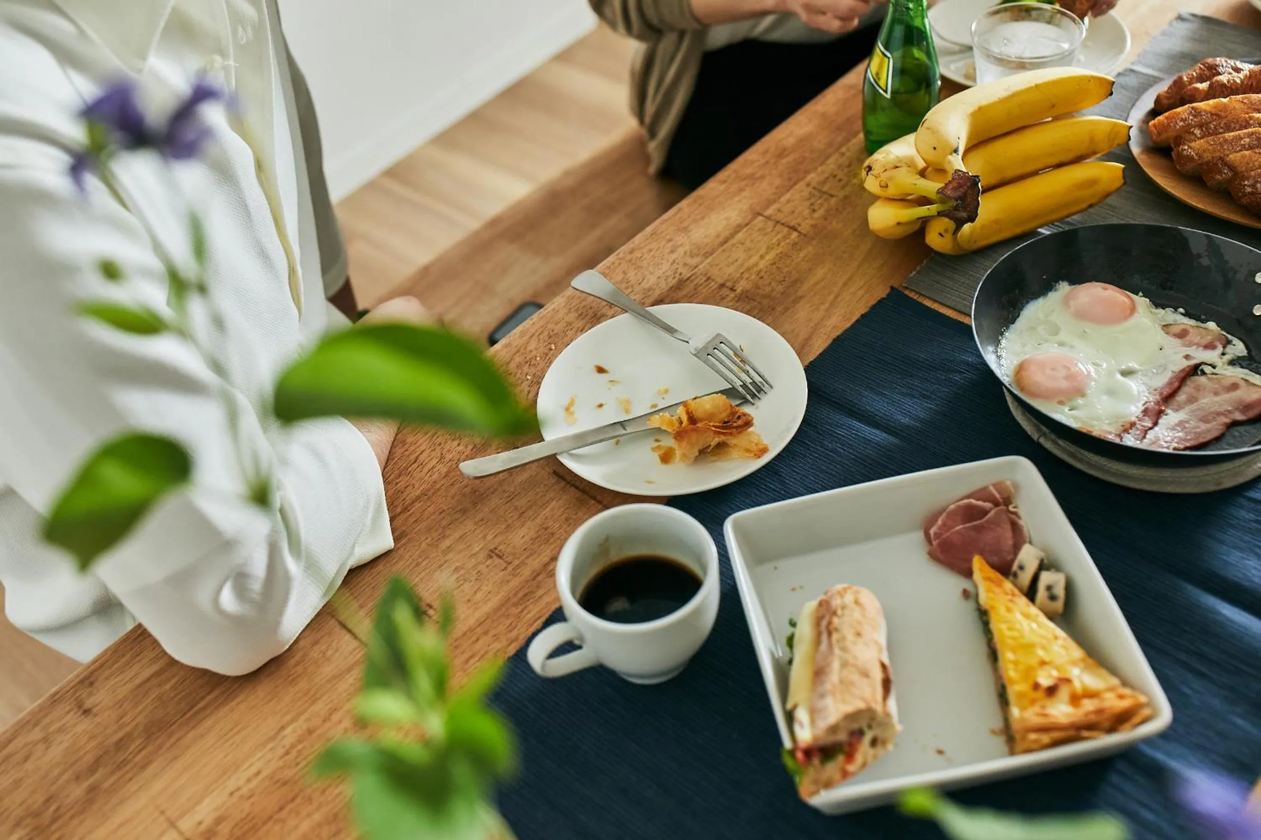 Living room in PINN-S4E5