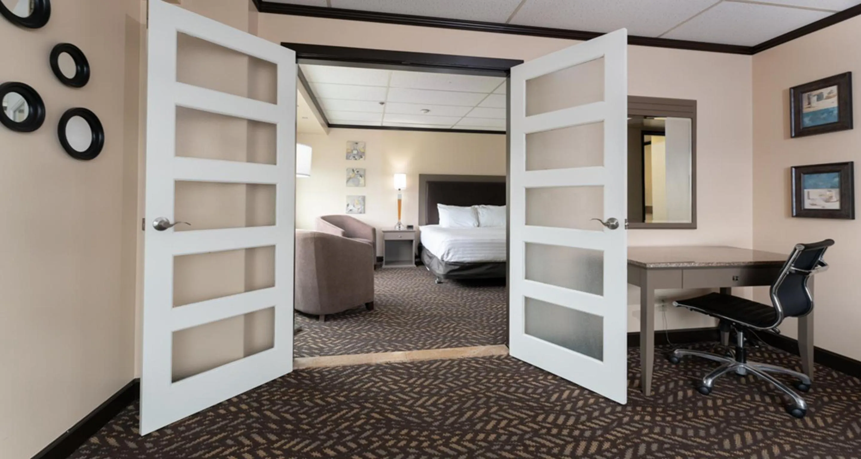 Bed in Prestige Oceanview Hotel Prince Rupert