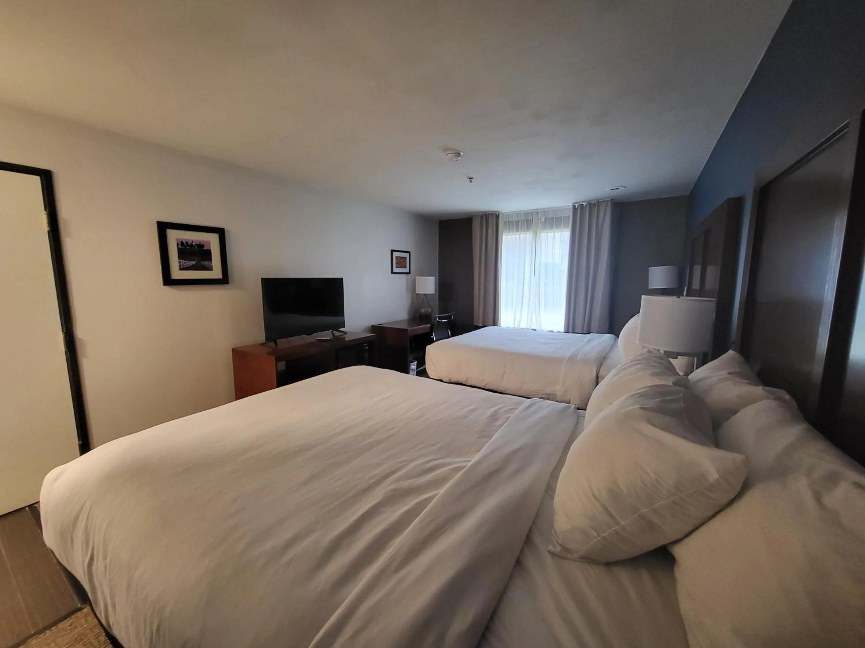 Bed in Comfort Inn Somerset - Lake Cumberland