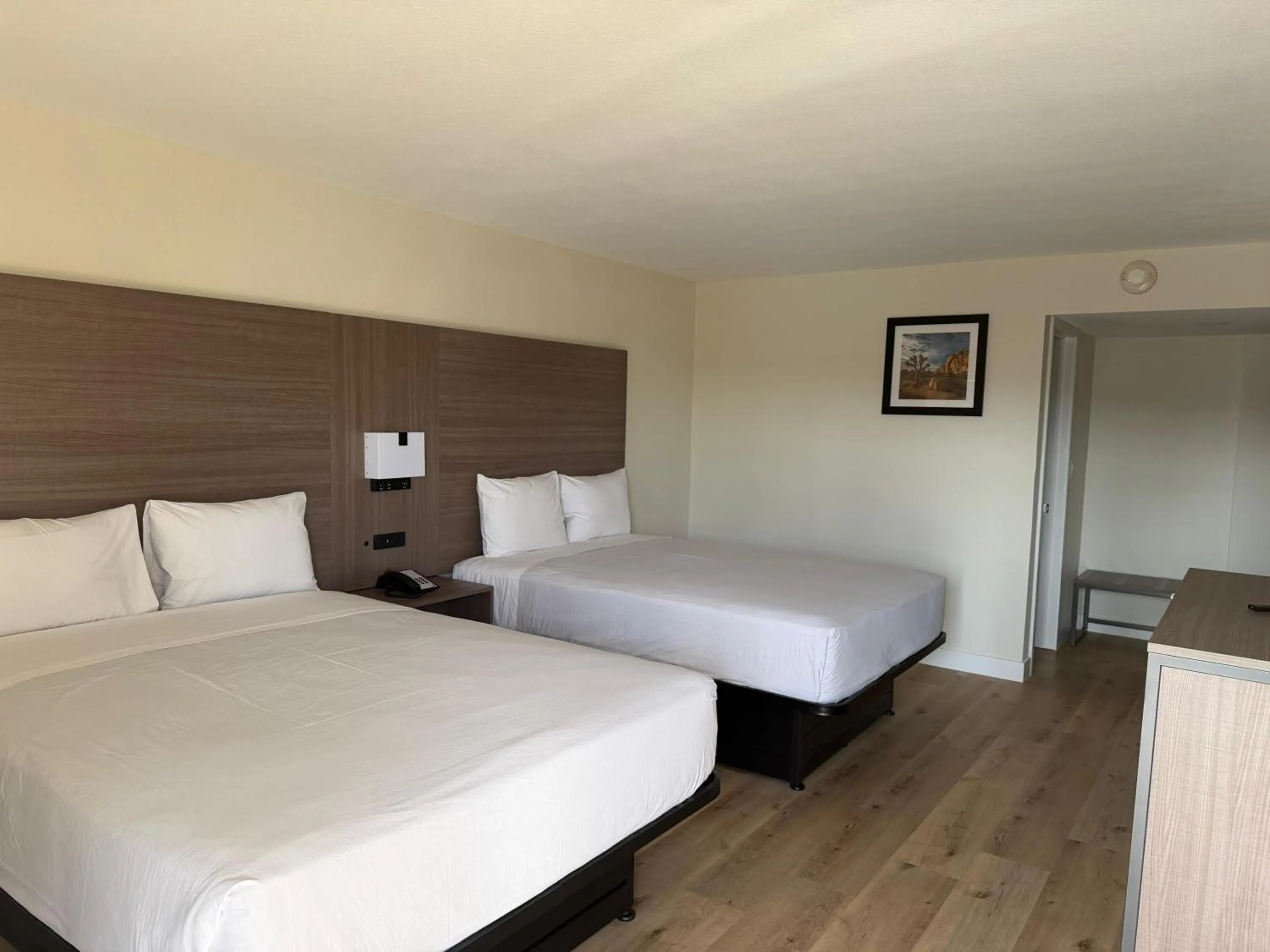 Bed in Travelodge by Wyndham Imperial - El Centro