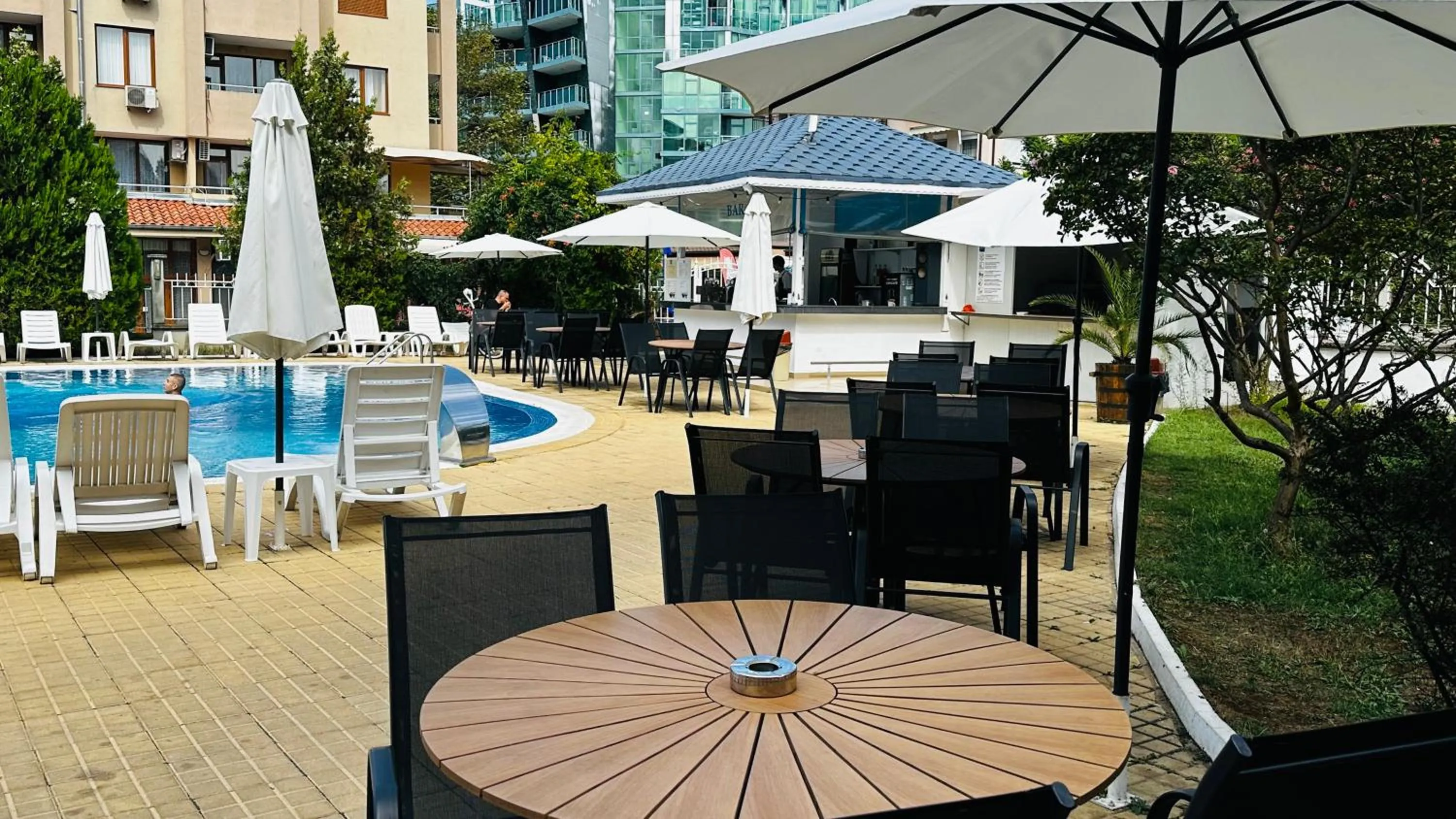 Garden in Queen Nelly