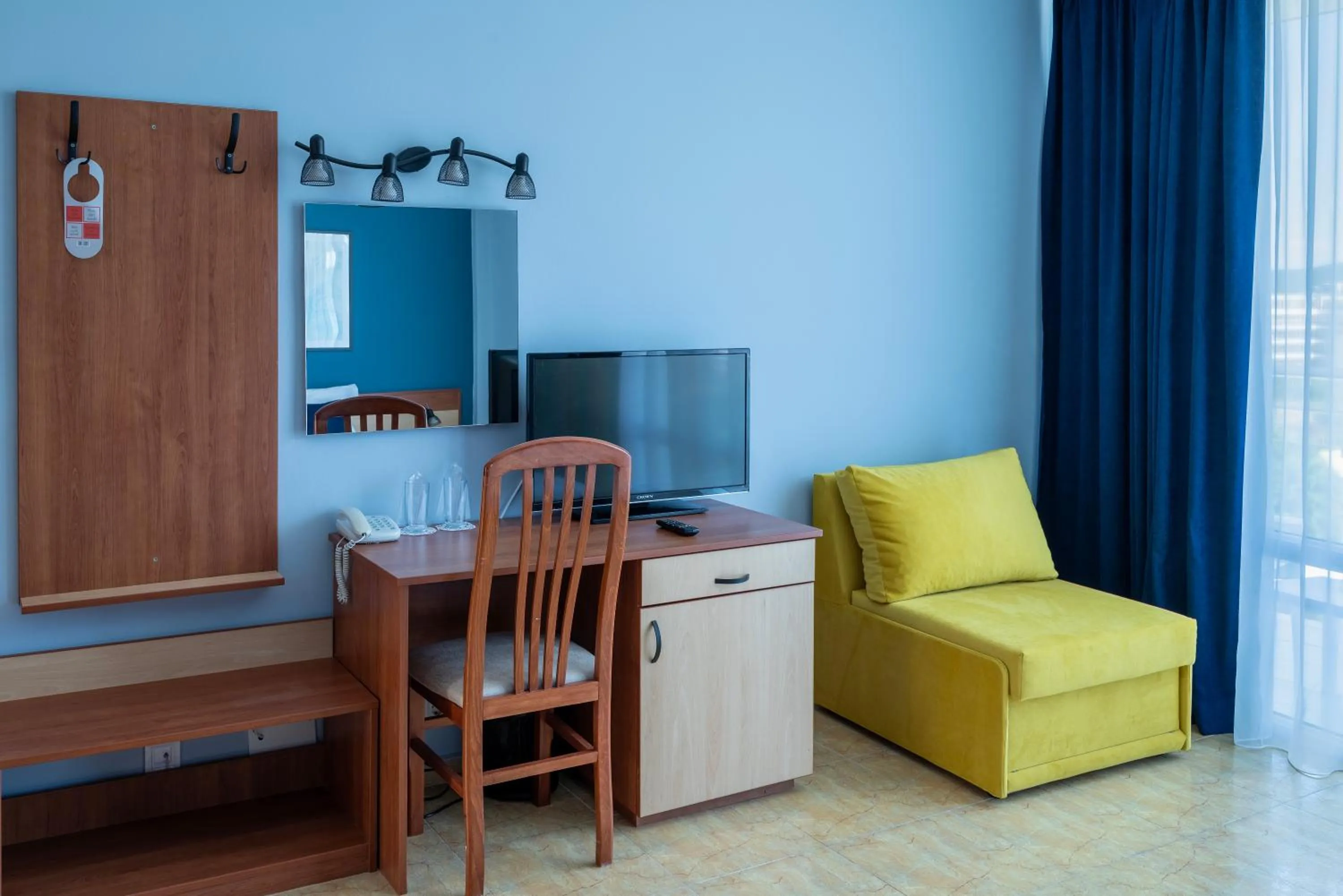 hair dresser in Queen Nelly