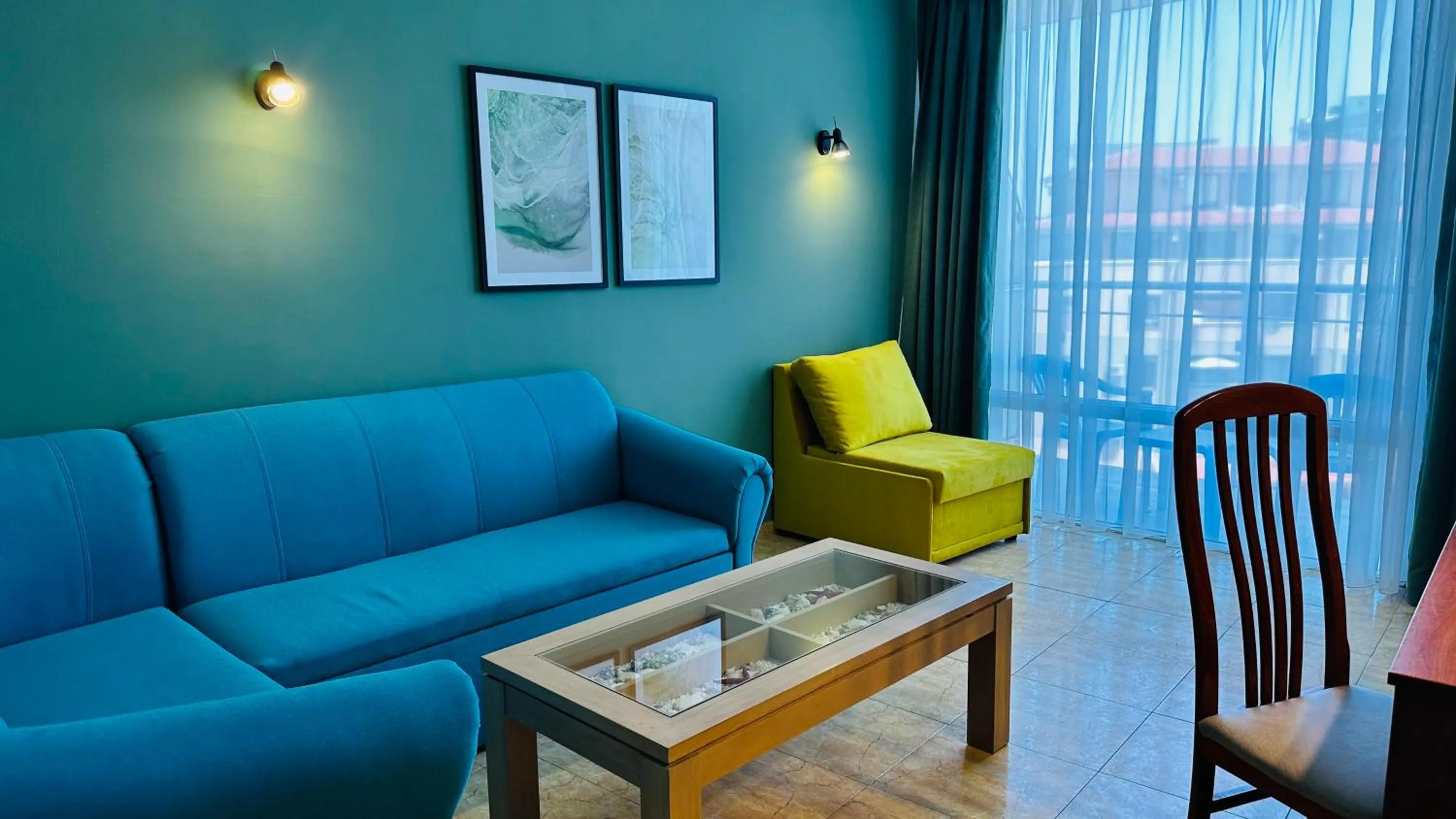 Living room in Queen Nelly