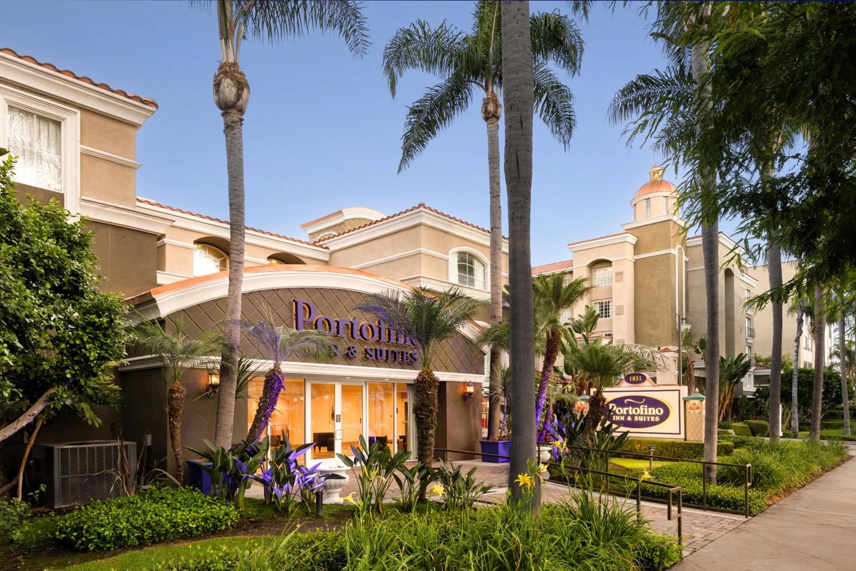 Property building in Anaheim Portofino Inn & Suites