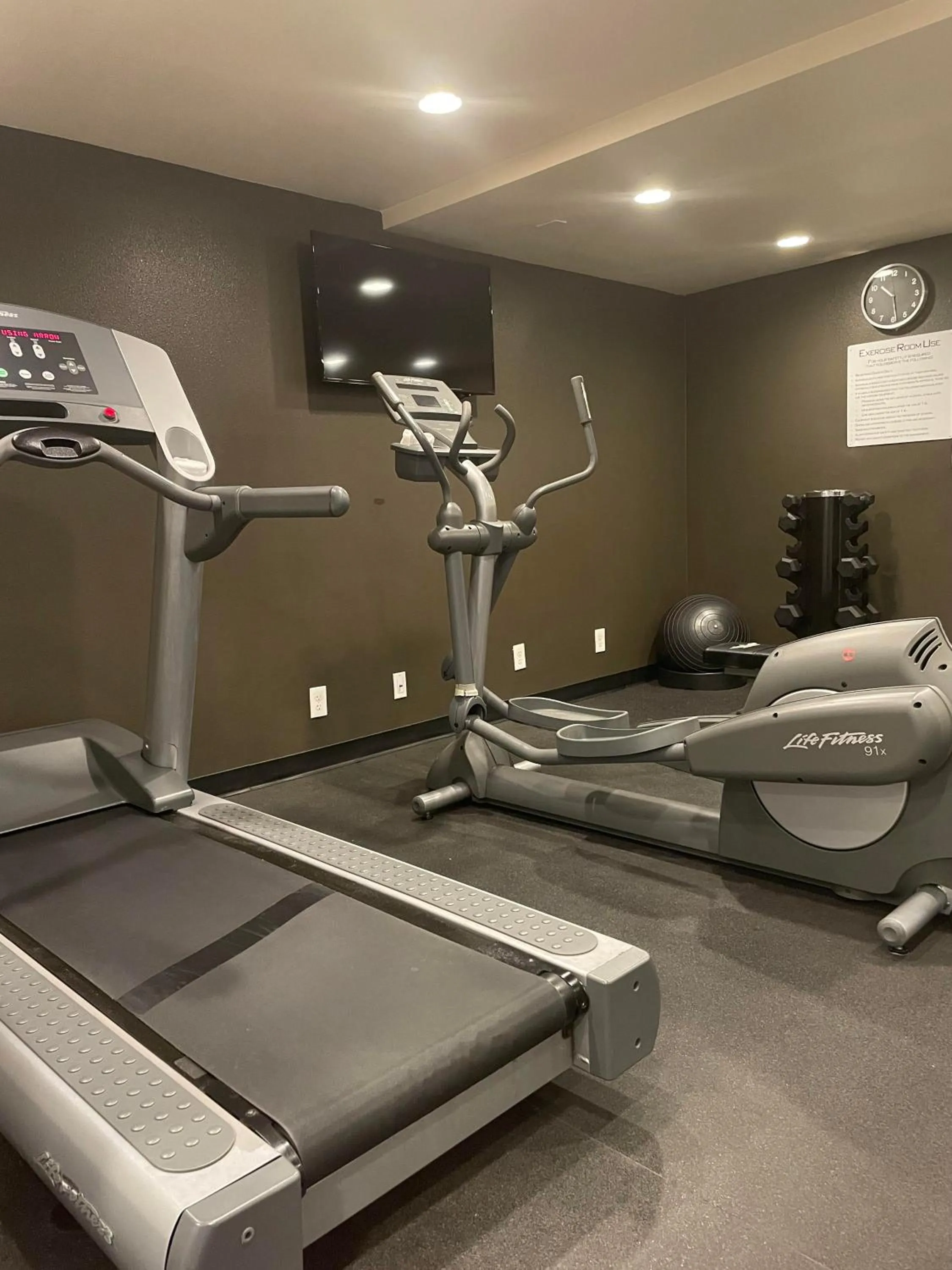 Fitness centre/facilities in Anaheim Portofino Inn & Suites