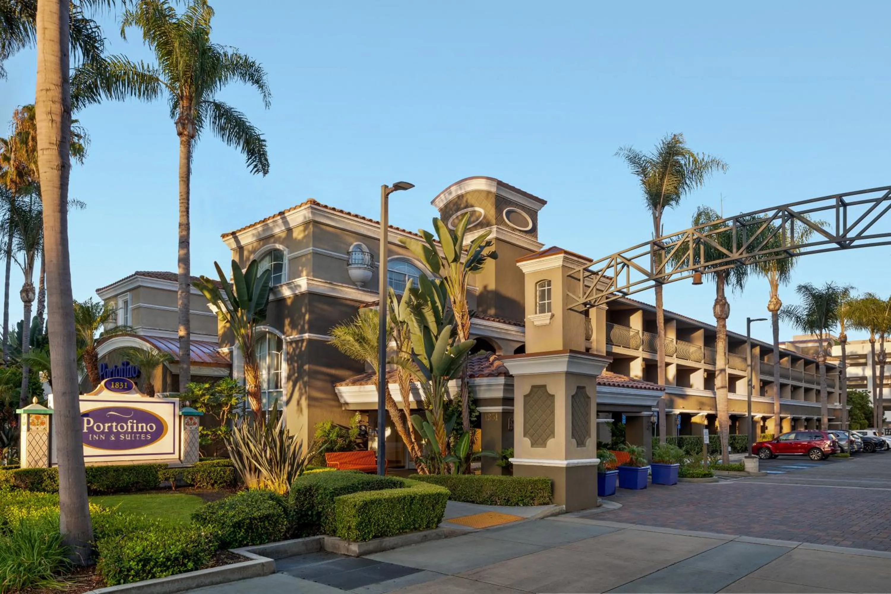 Property building in Anaheim Portofino Inn & Suites