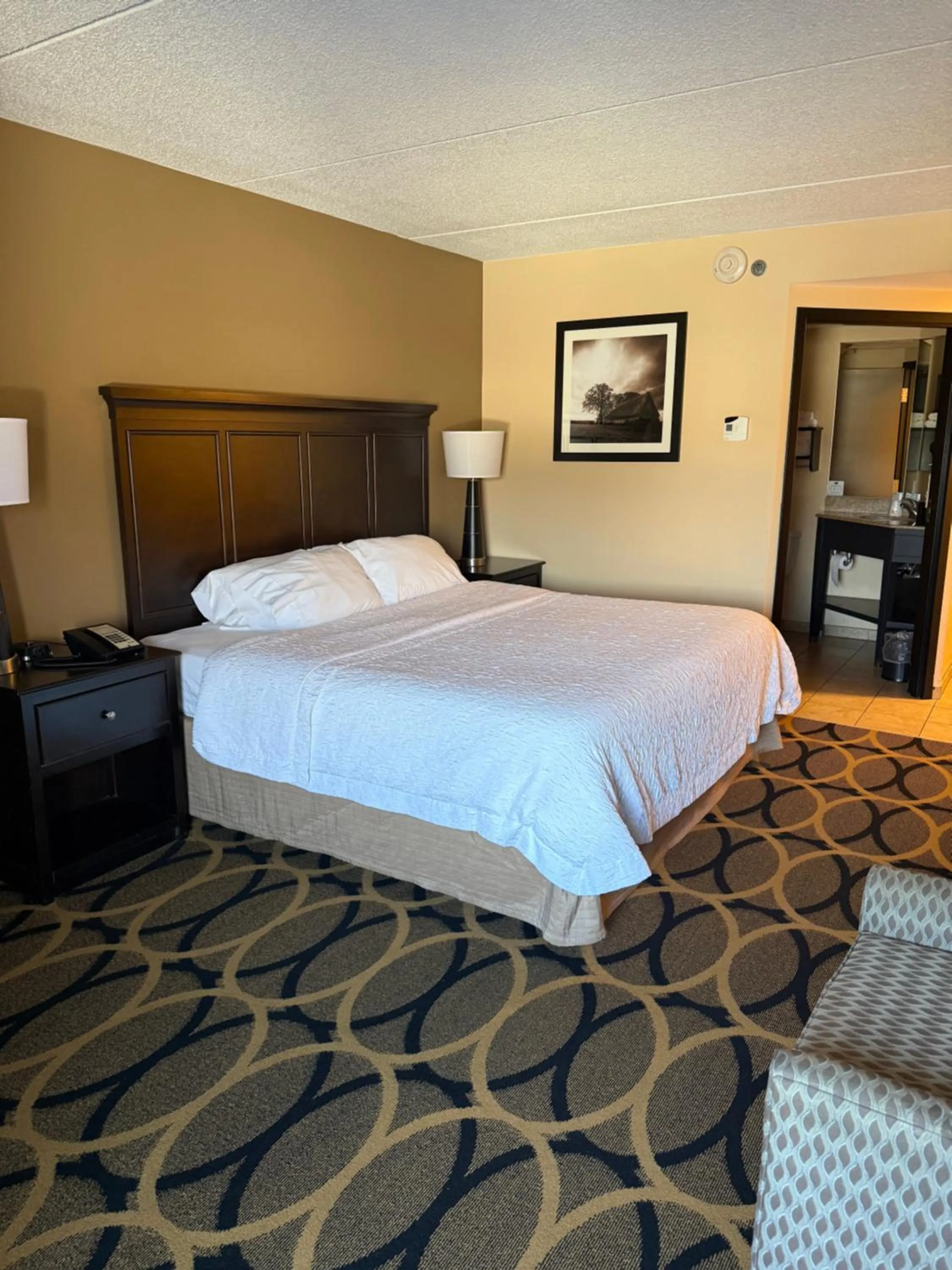 Bed in Hampton Inn Harrisburg/Grantville/Hershey