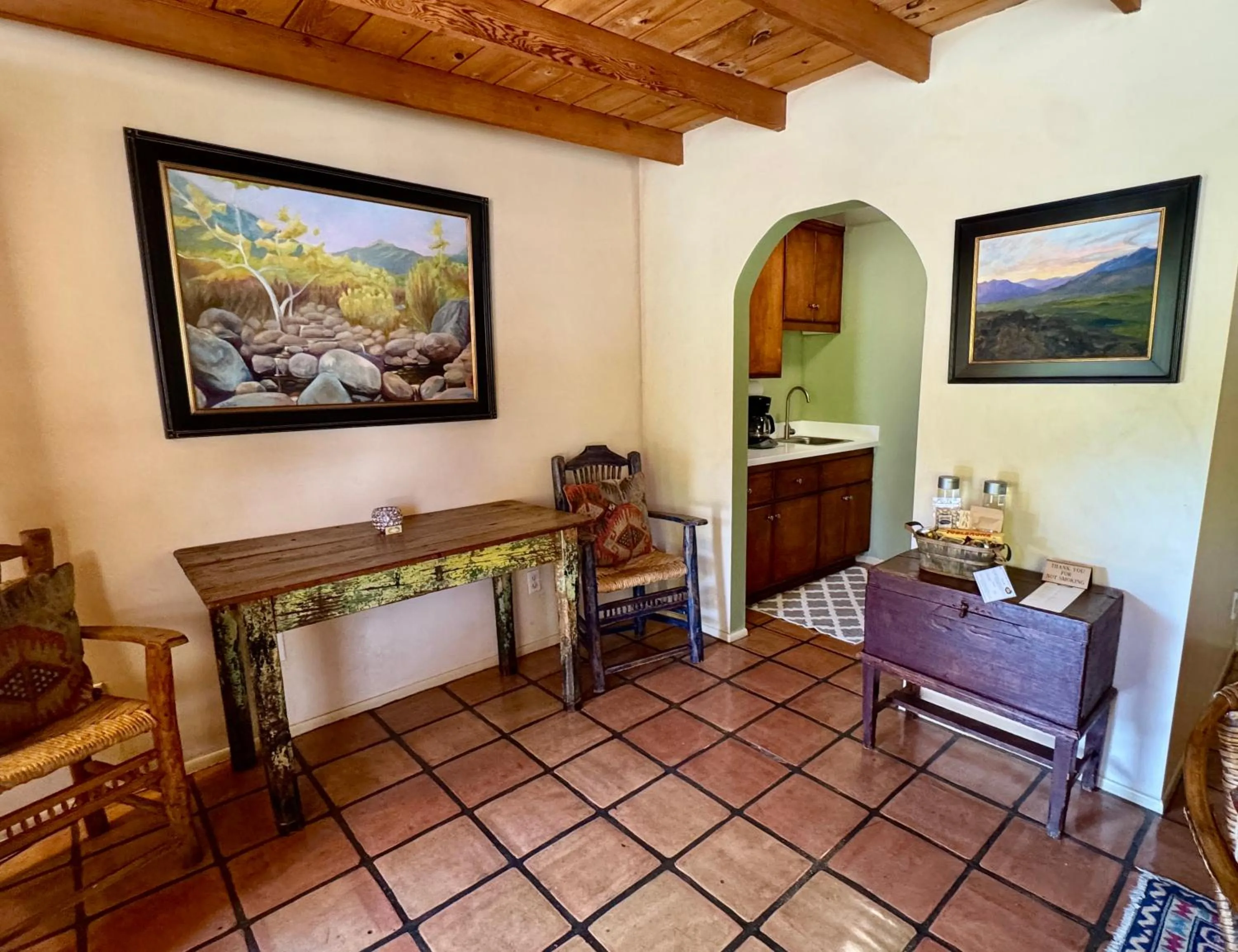 Seating area in Blue Iguana Inn