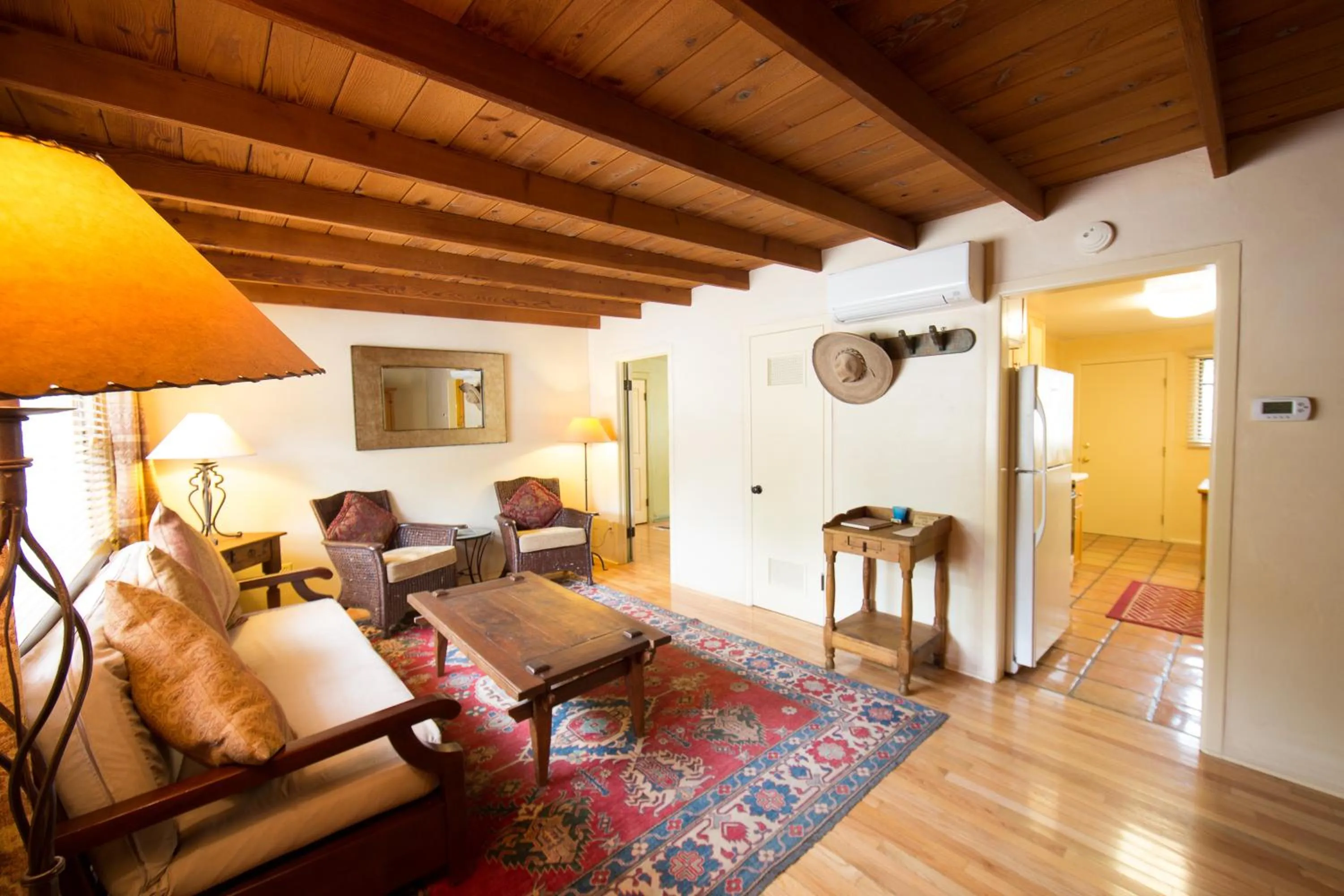 Living room in Blue Iguana Inn