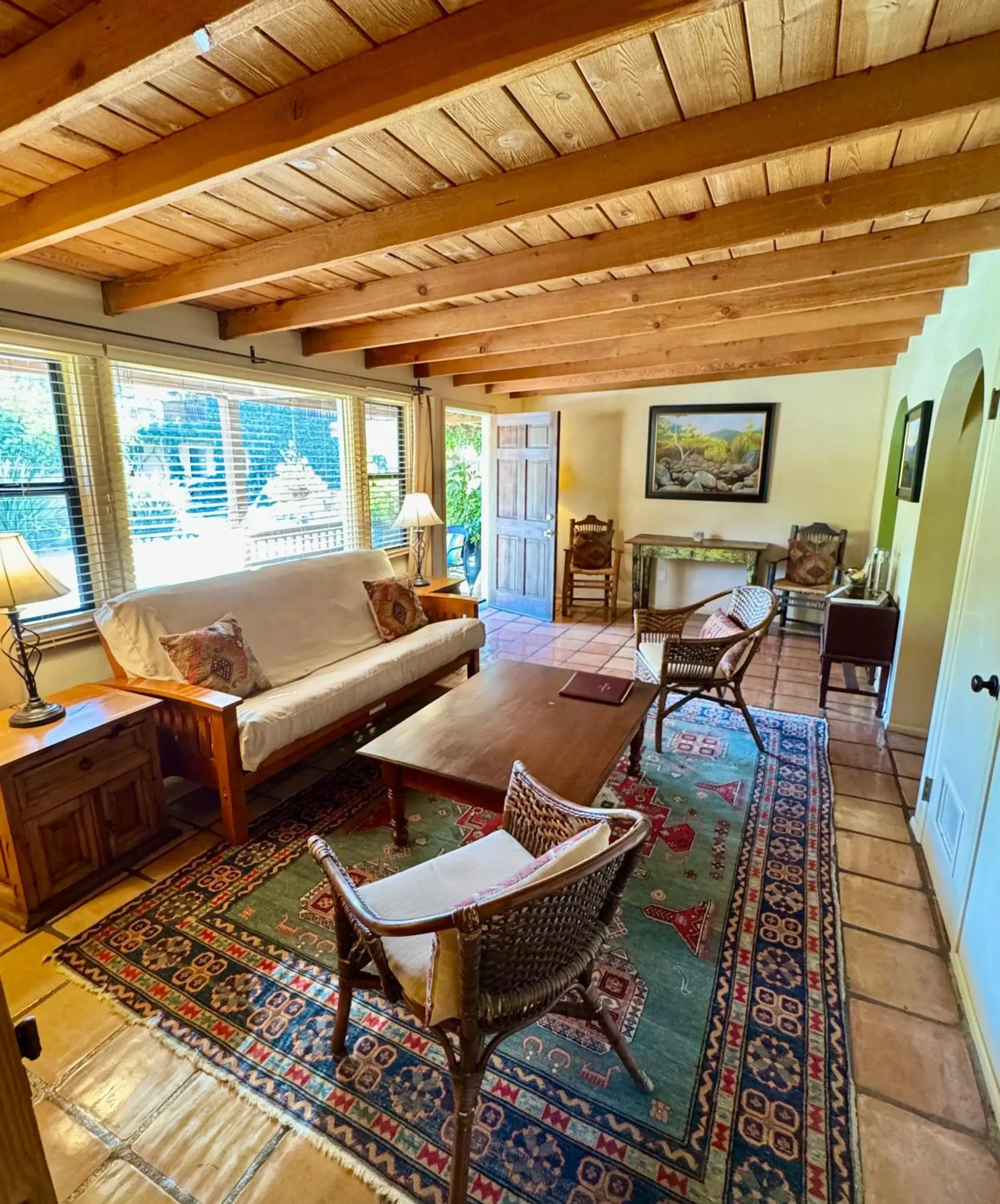 Two-Bedroom Suite in Blue Iguana Inn Two-Bedroom Suite in Blue Iguana Inn