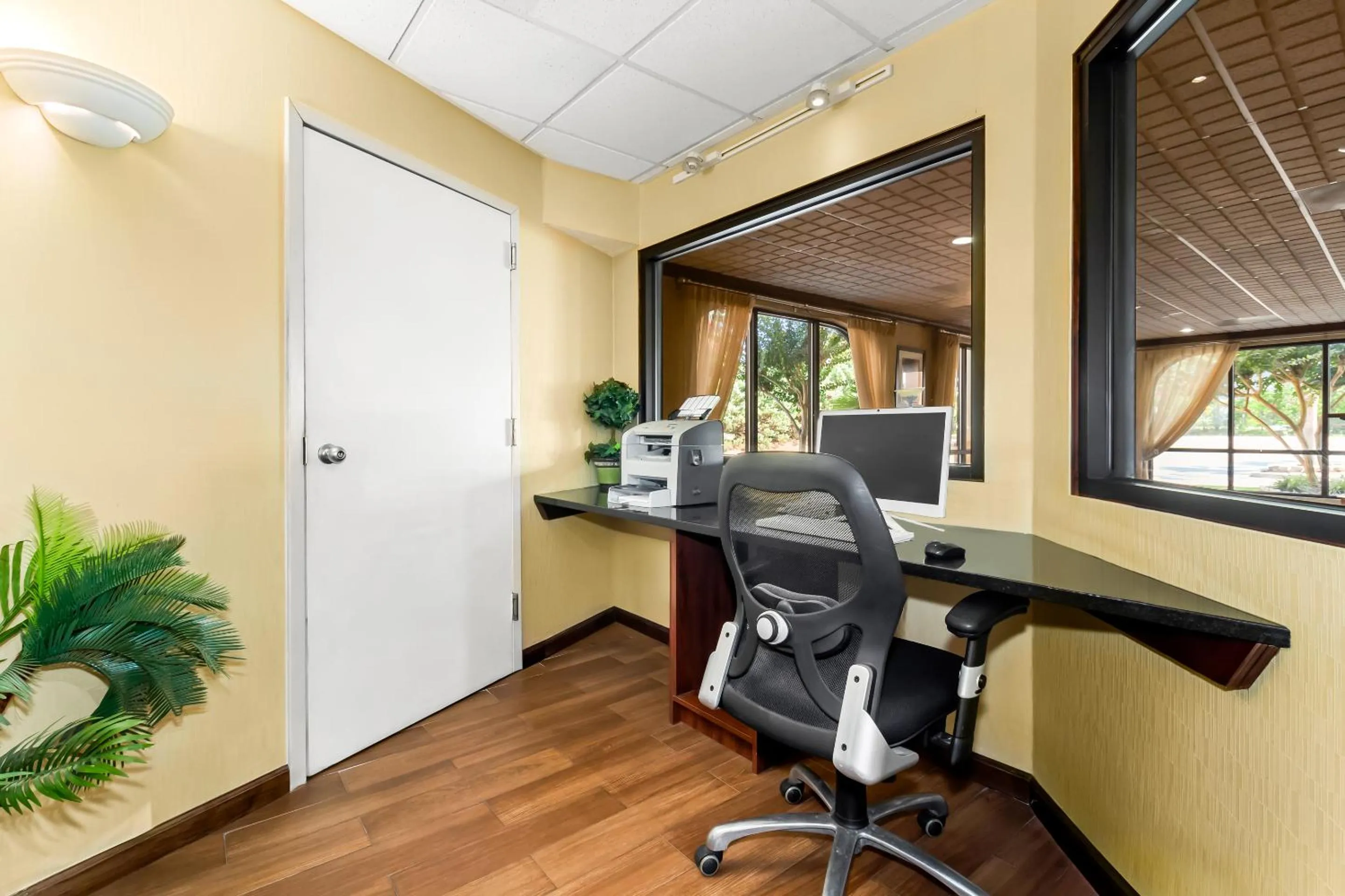 Business facilities in Quality Inn & Suites Florence Civic Center