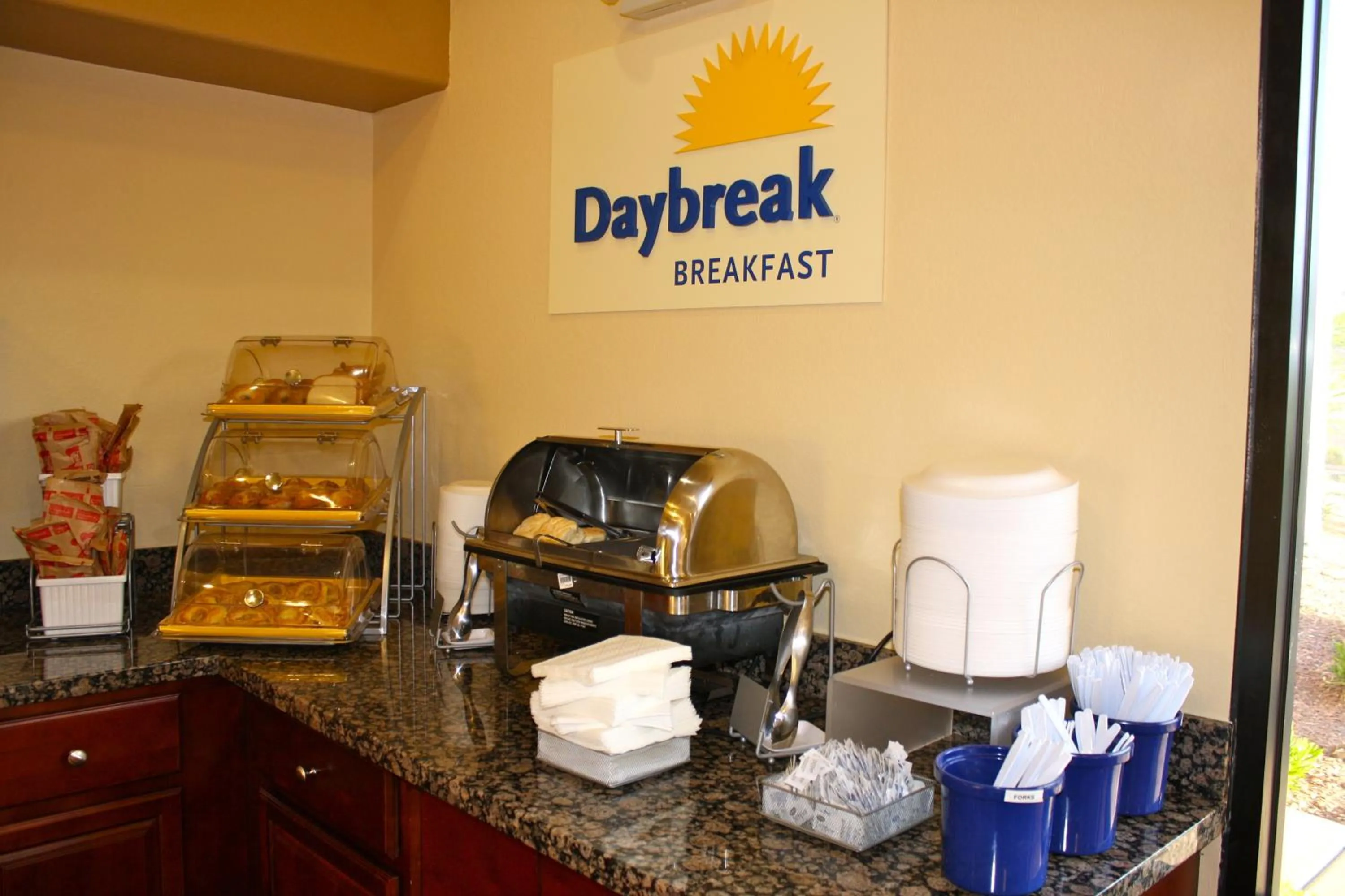 Buffet breakfast in Days Inn by Wyndham Globe