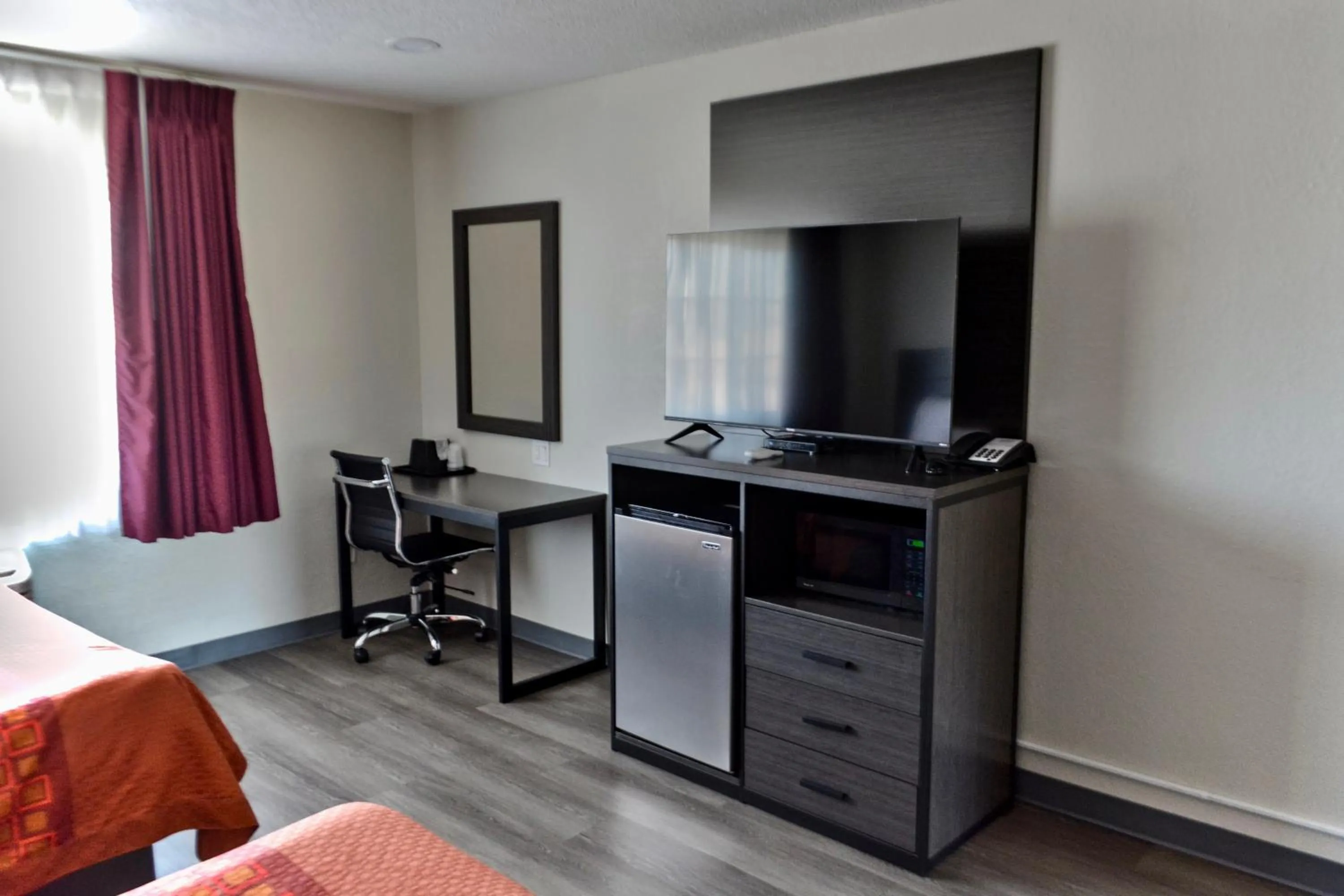 Bed in Maverick Motel - Modern Renovated Motel