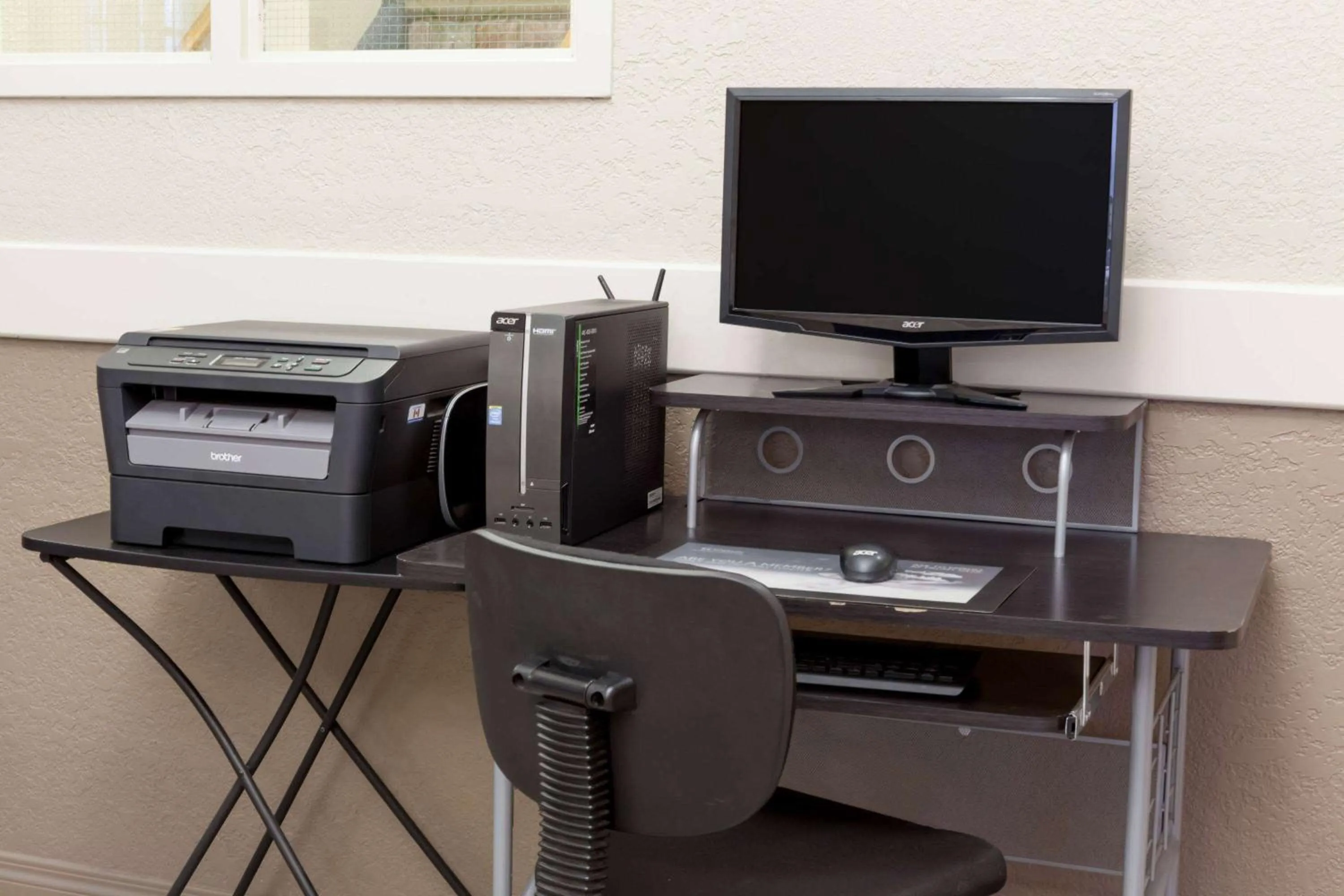 Business facilities in Super 8 by Wyndham Medicine Hat AB