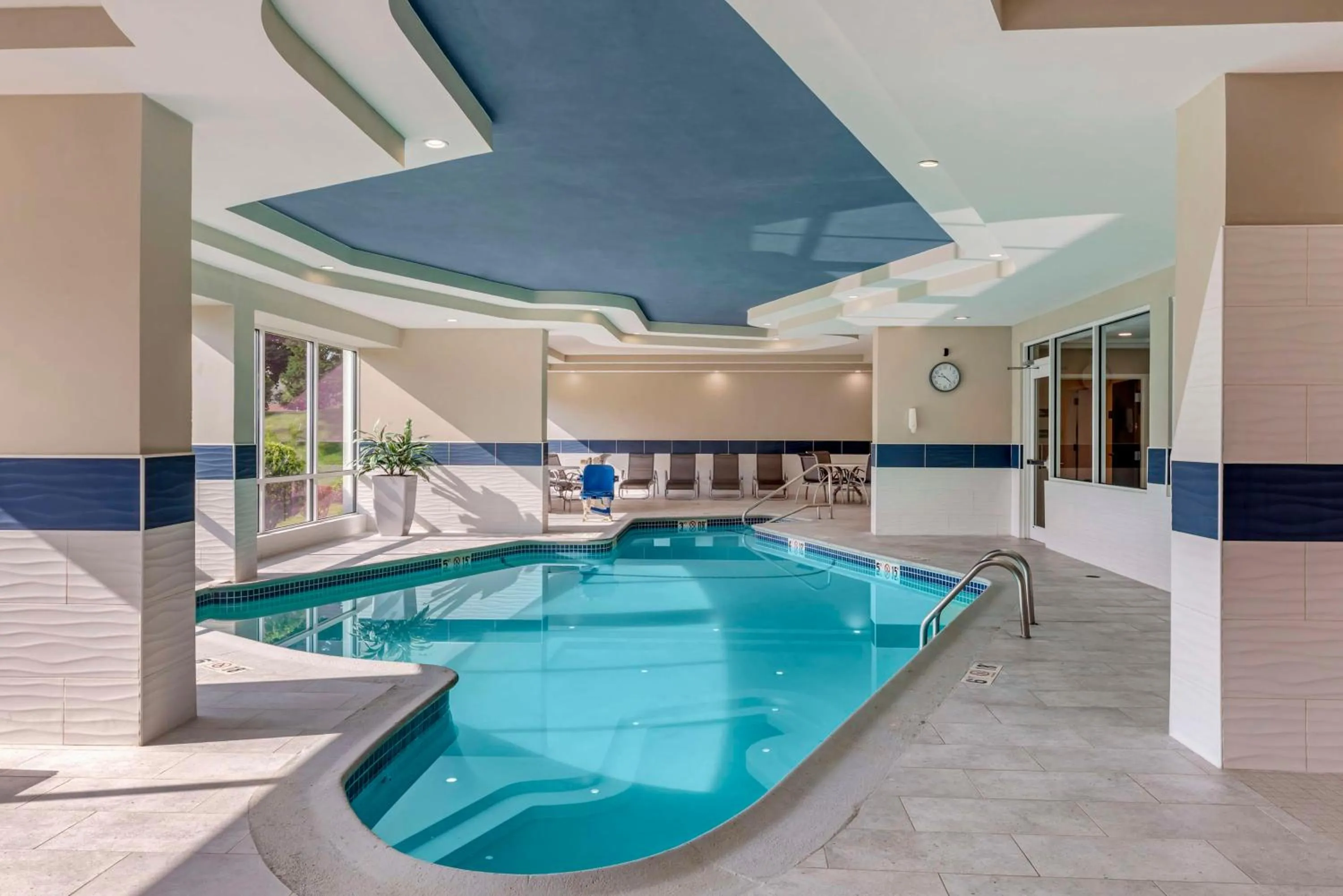 Pool view in Best Western Plus North Shore Hotel