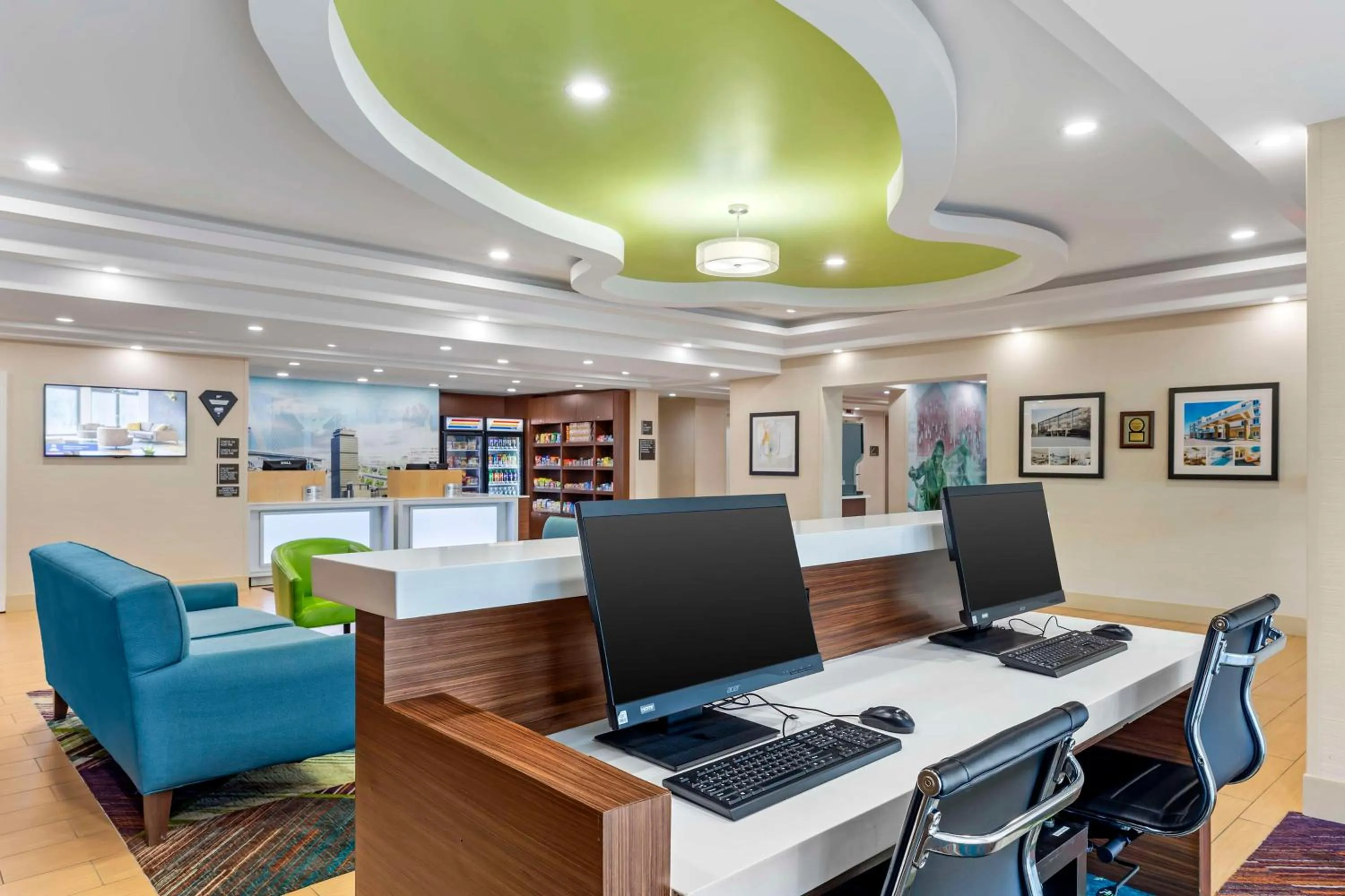 Business facilities in Best Western Plus North Shore Hotel