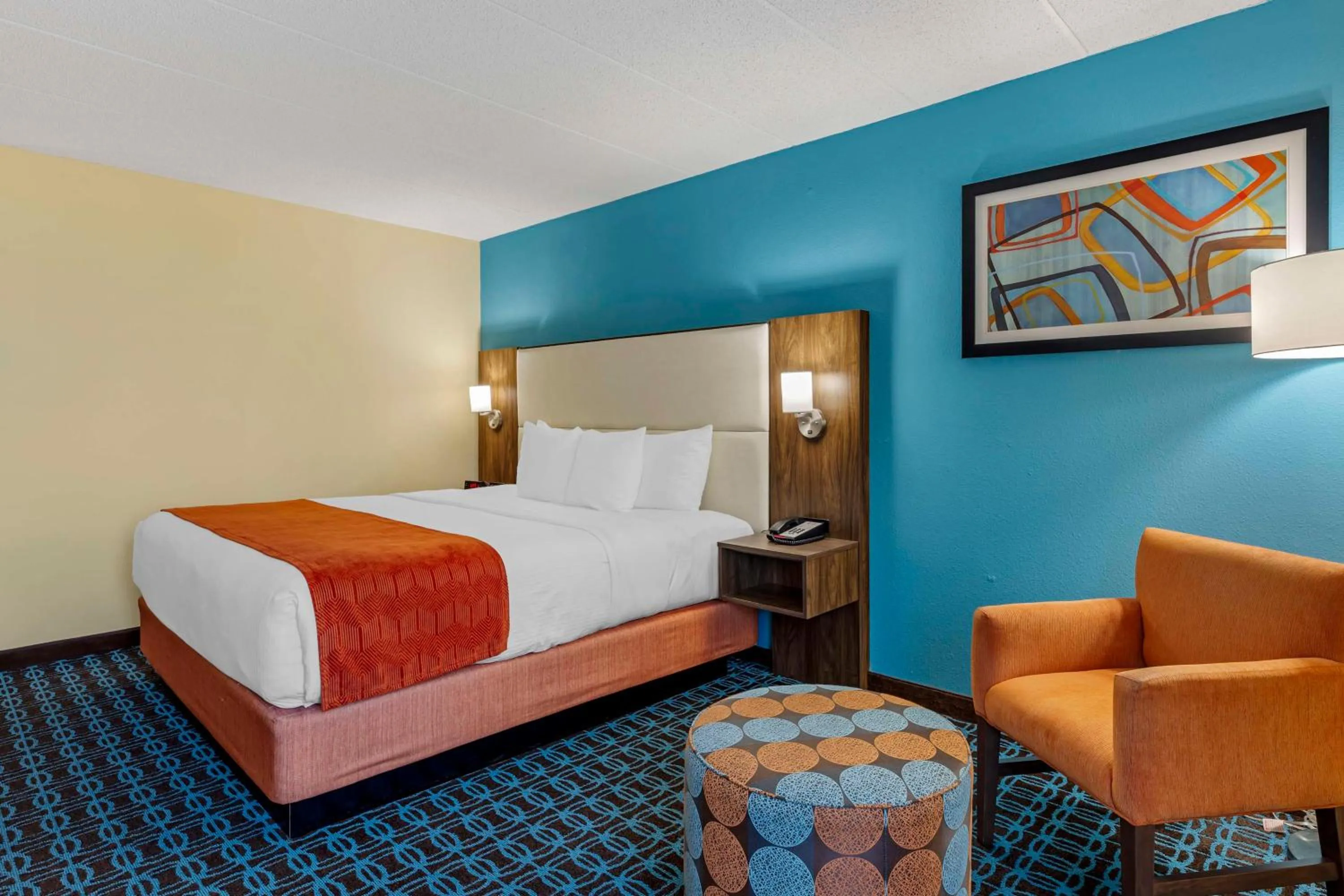 Bedroom, Bed in Best Western Plus North Shore Hotel