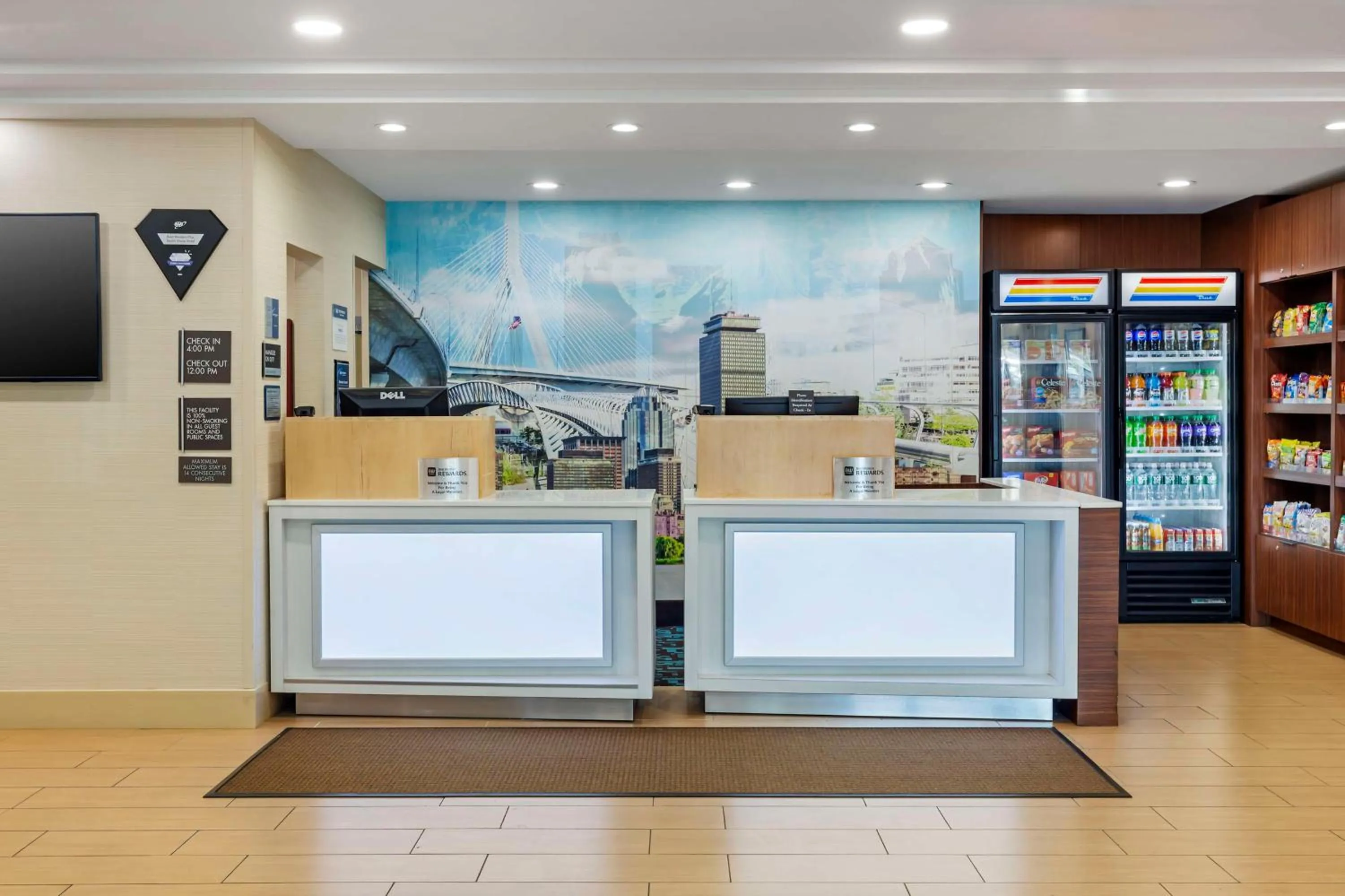 Lobby or reception in Best Western Plus North Shore Hotel