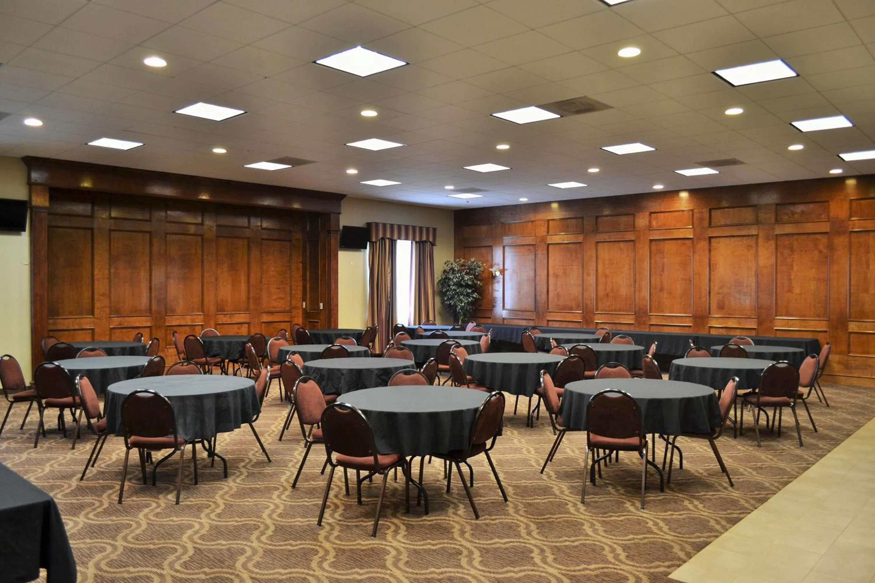 Banquet/Function facilities in Ashmore Inn and Suites Lubbock