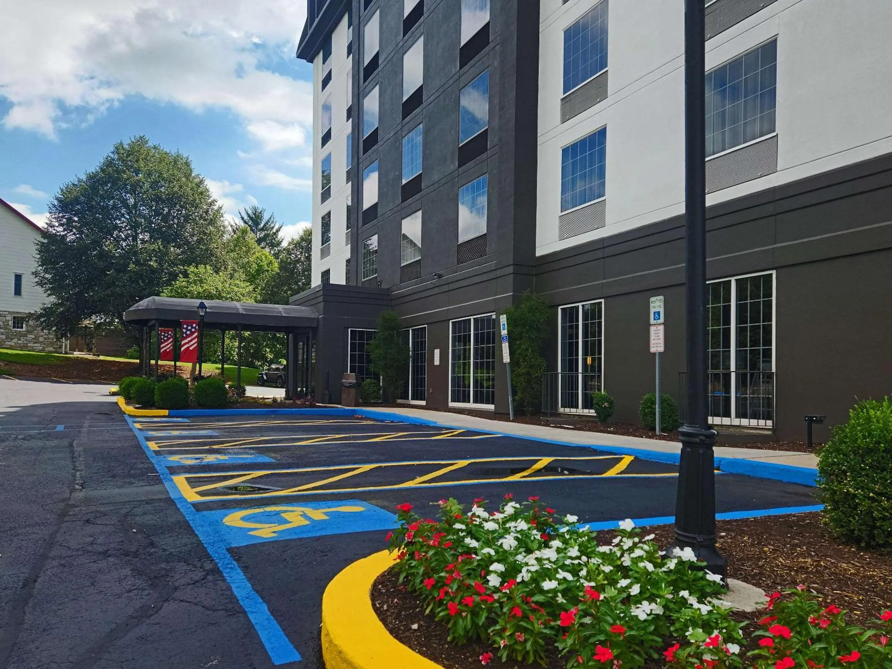 Property building in Comfort Inn Hummelstown near the Park - Hershey