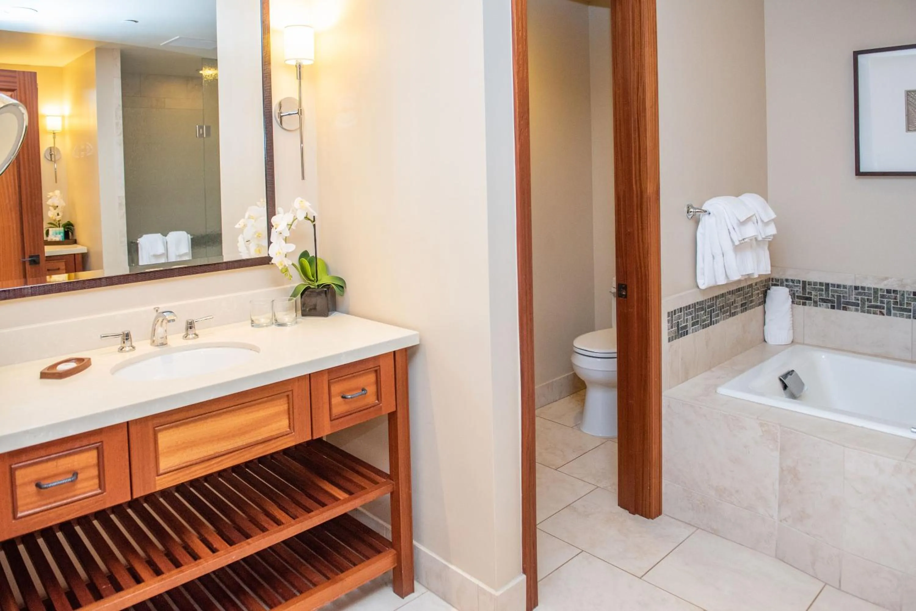 Bathroom in Koloa Landing Resort at Po'ipu, Autograph Collection