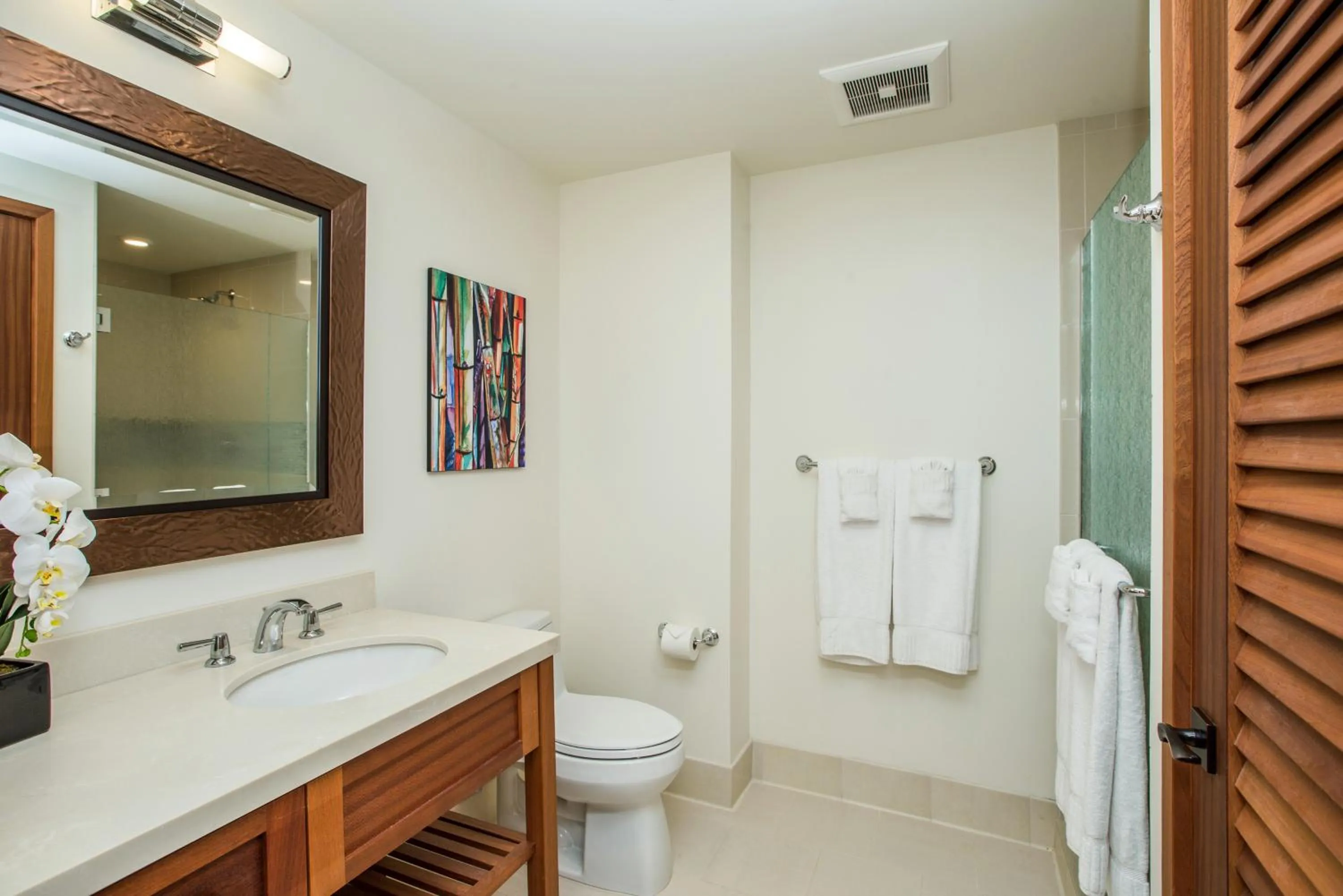 Bathroom in Koloa Landing Resort at Po'ipu, Autograph Collection