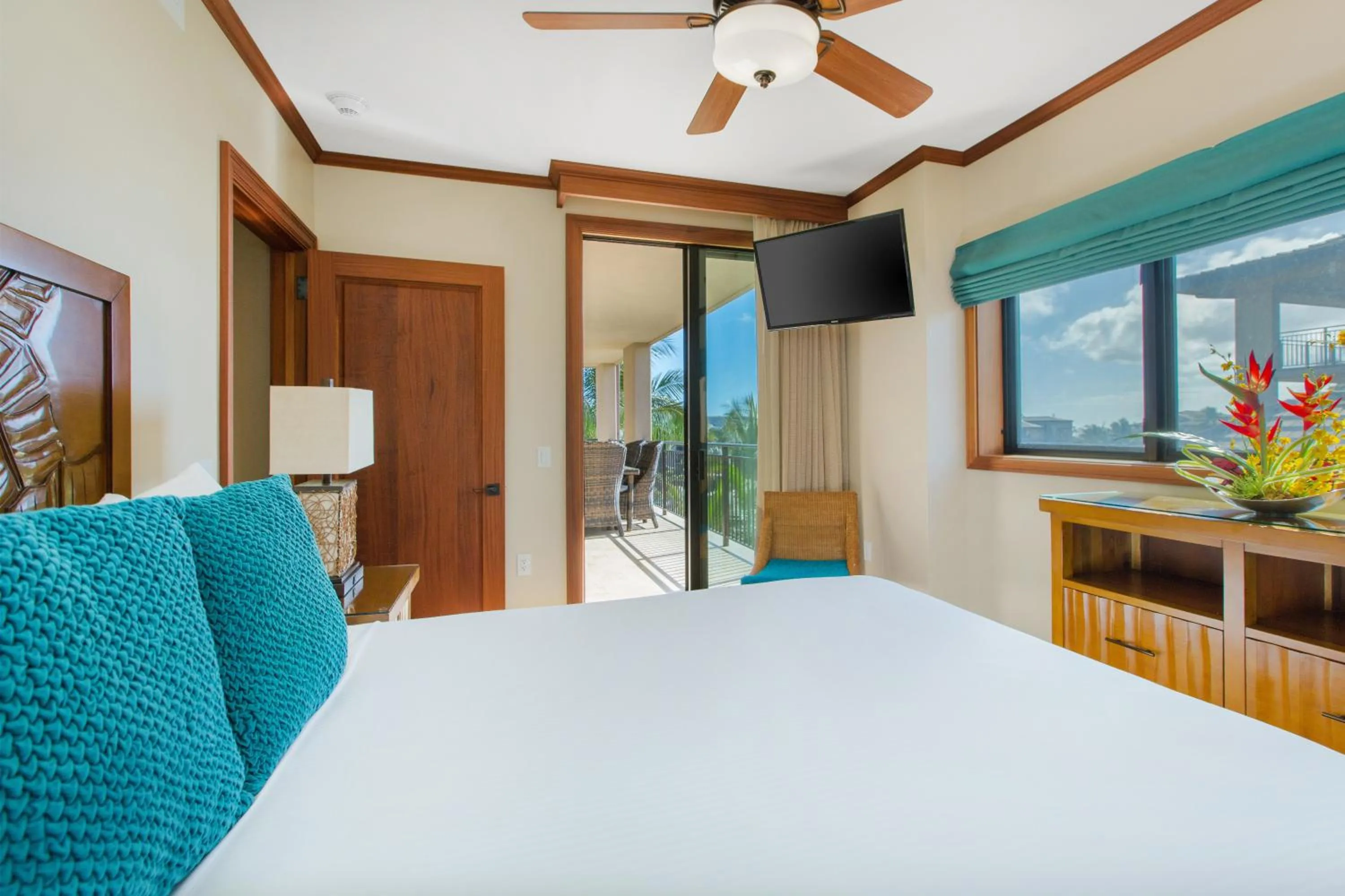Bedroom, Bed in Koloa Landing Resort at Po'ipu, Autograph Collection