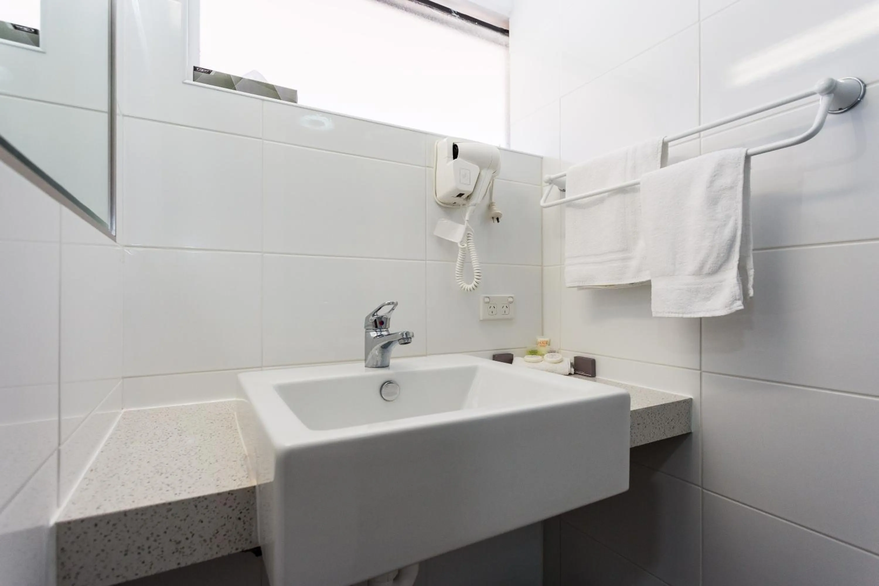 Bathroom in Country Comfort Amity Motel