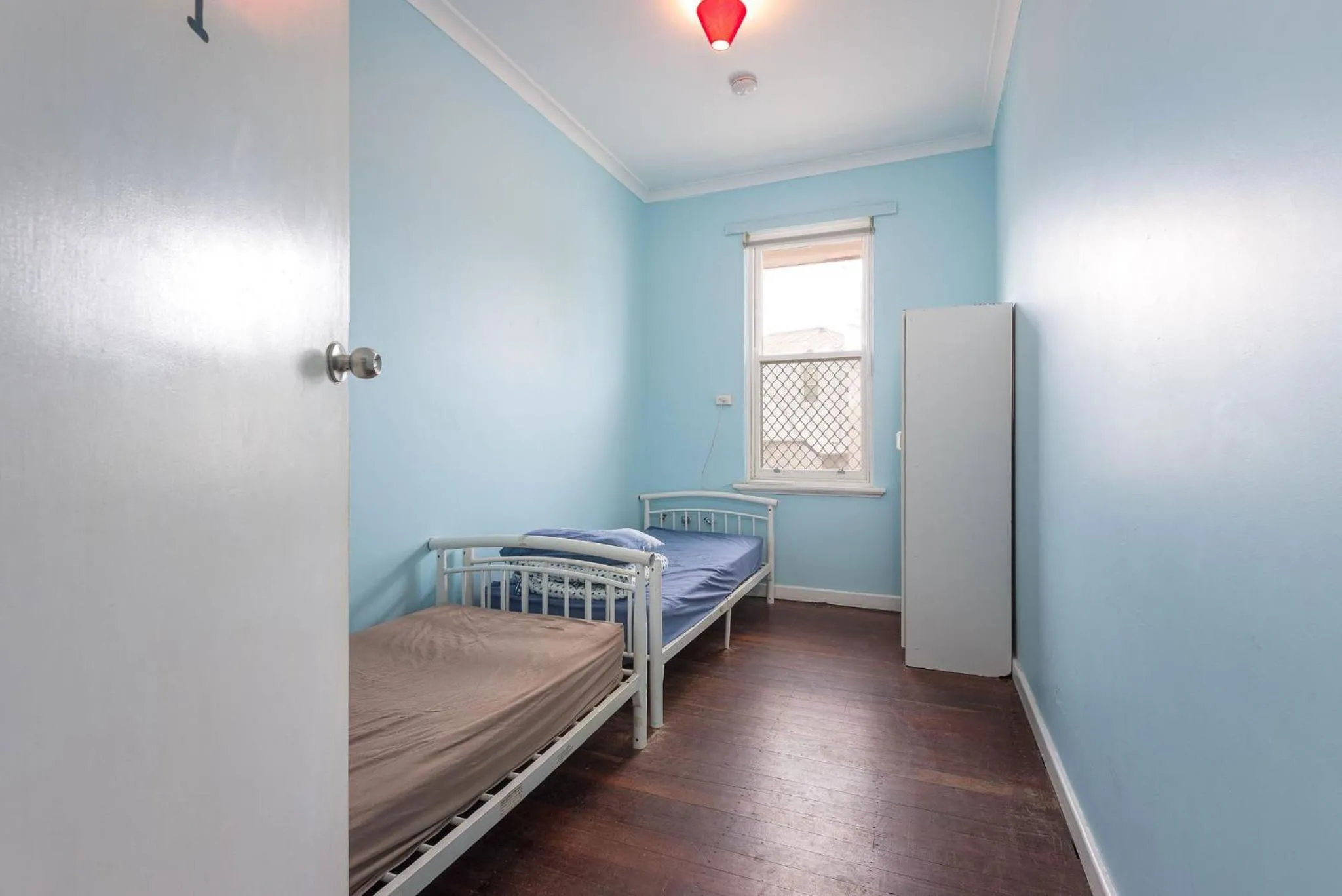 Bed in 1849 Backpackers Albany