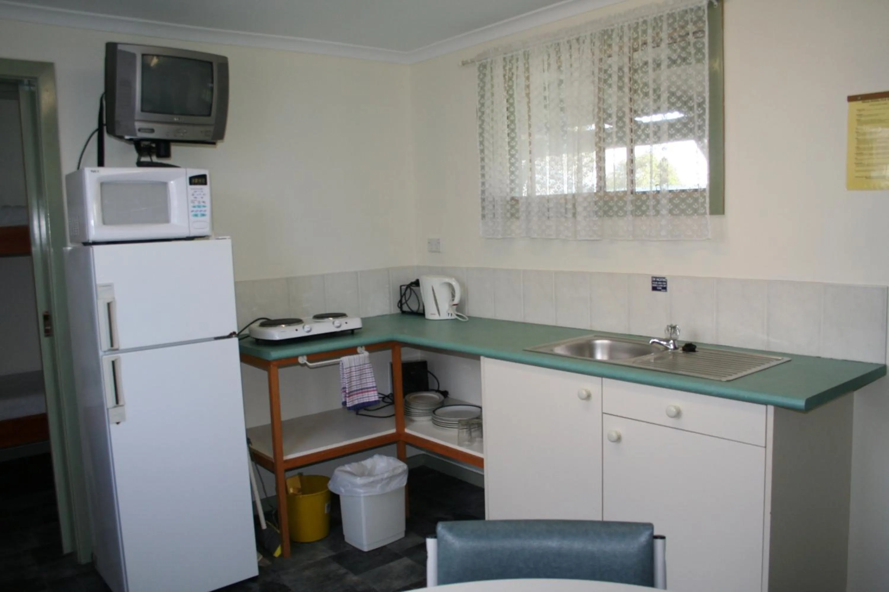 Kitchen or kitchenette in Albany Holiday Park