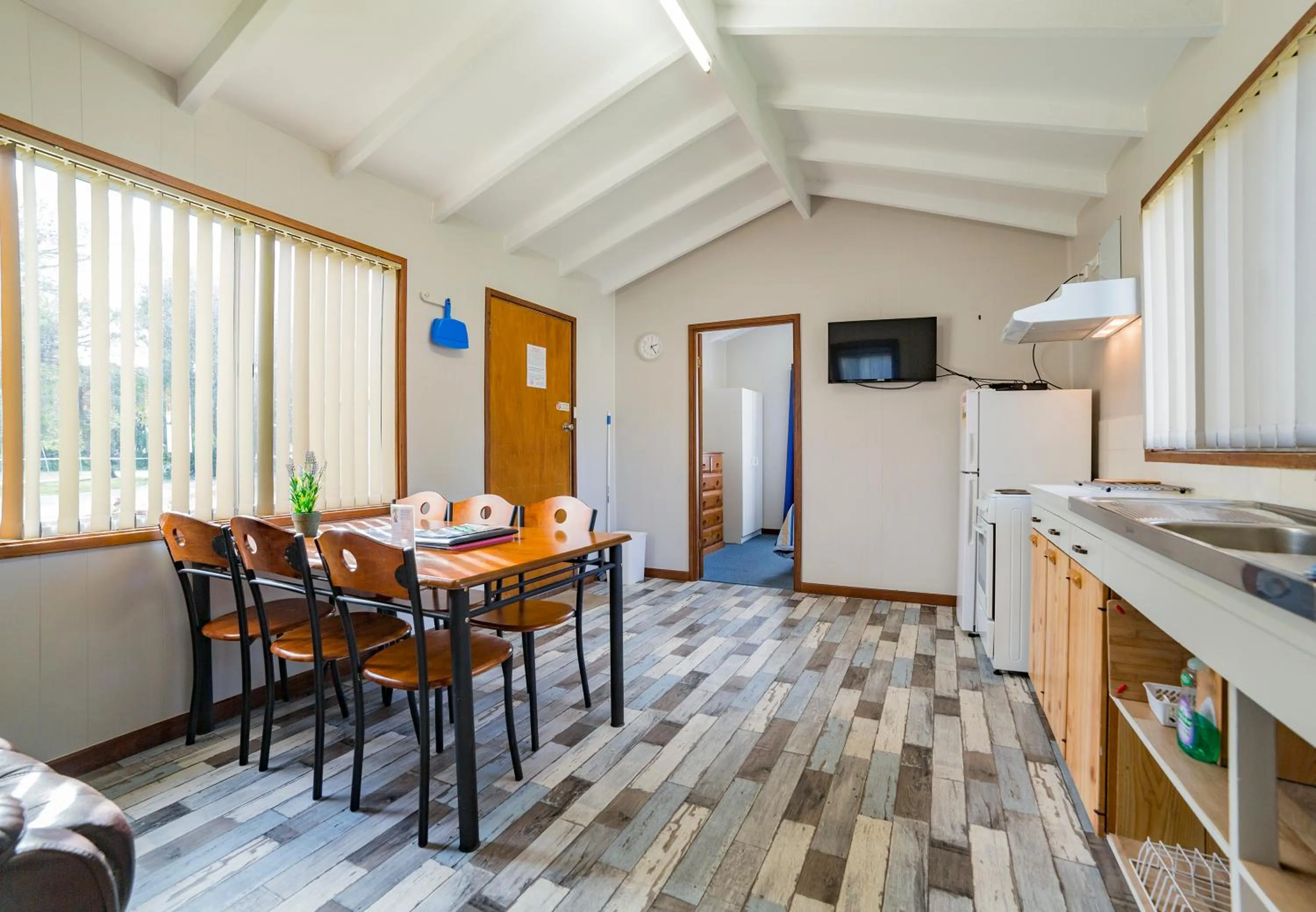 Kitchen or kitchenette in Havana Villas
